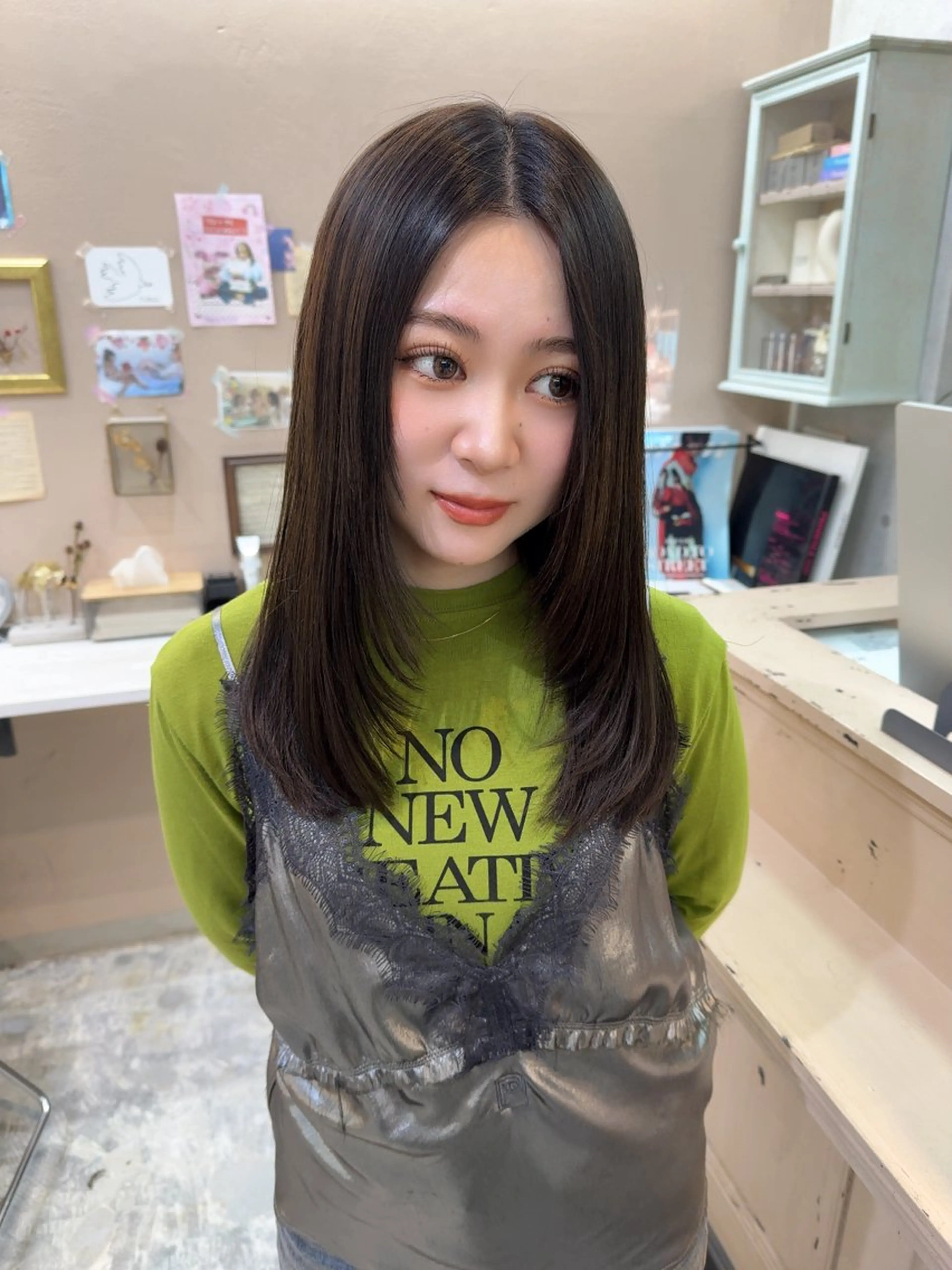 ミディアム カラー カット MIES amane(アマネ)のヘアスタイル