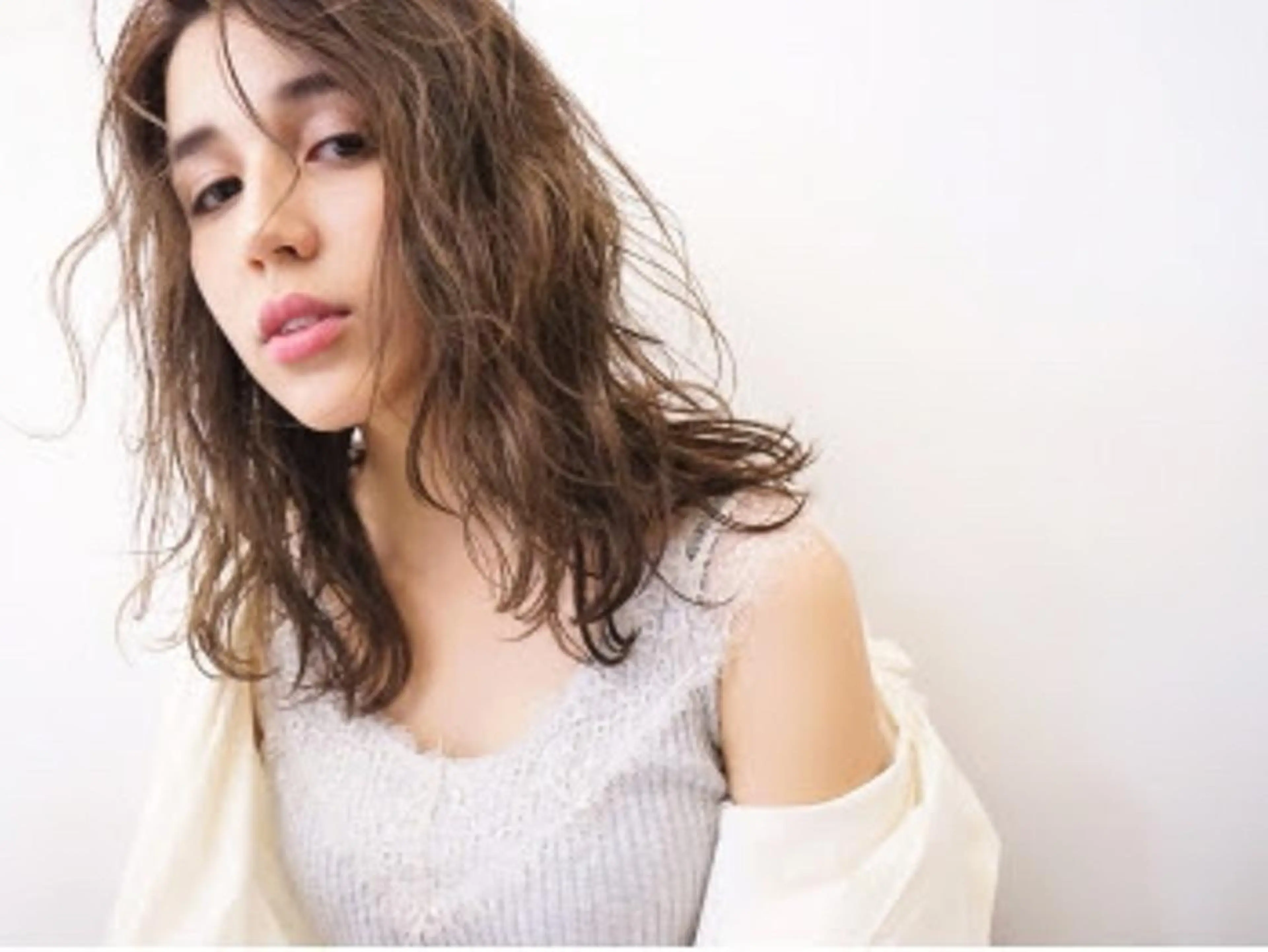 セミロング カラー パーマ ヘアアレンジ ハイライトカラー ハイライト 脱白髪染め特化GBG 自由が丘所属・【白髪ぼかし 専門GBG】自由が丘のヘアスタイル