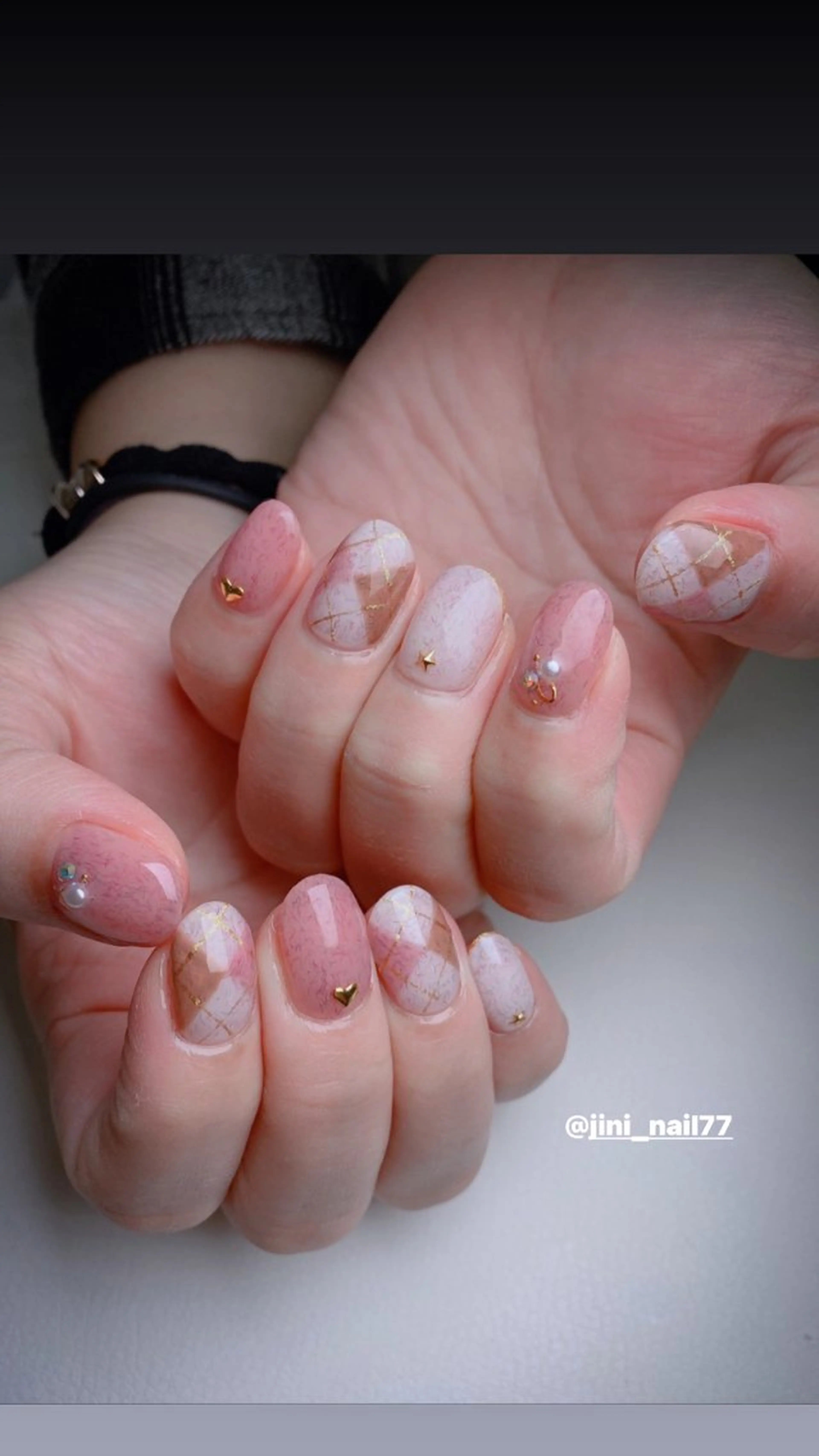 ネイル JINI NAIL所属・ジニ ネイルのネイルデザイン