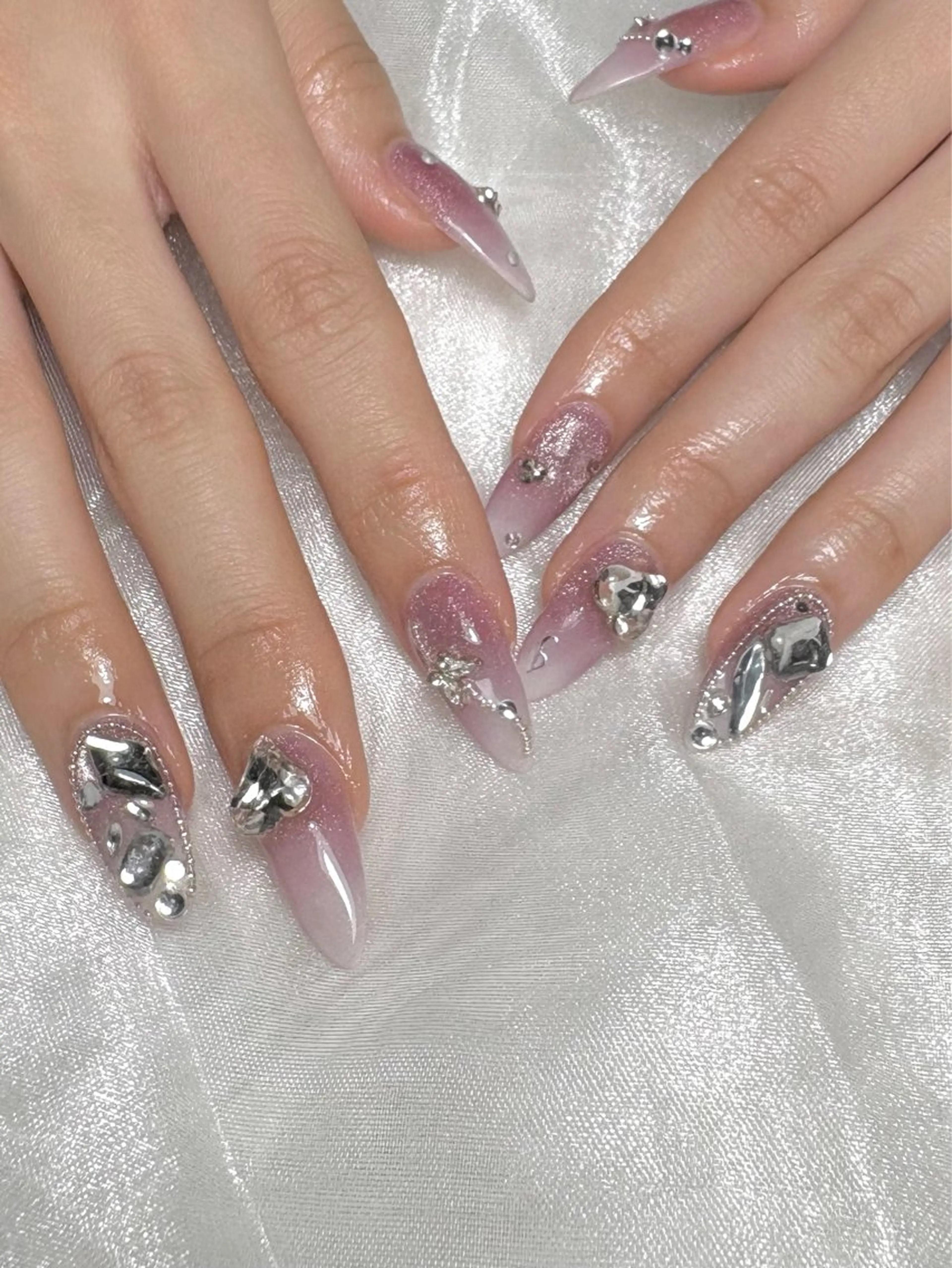 ネイル 長さ出し ハンドネイル nail salon Anela🪽🫧のネイルデザイン