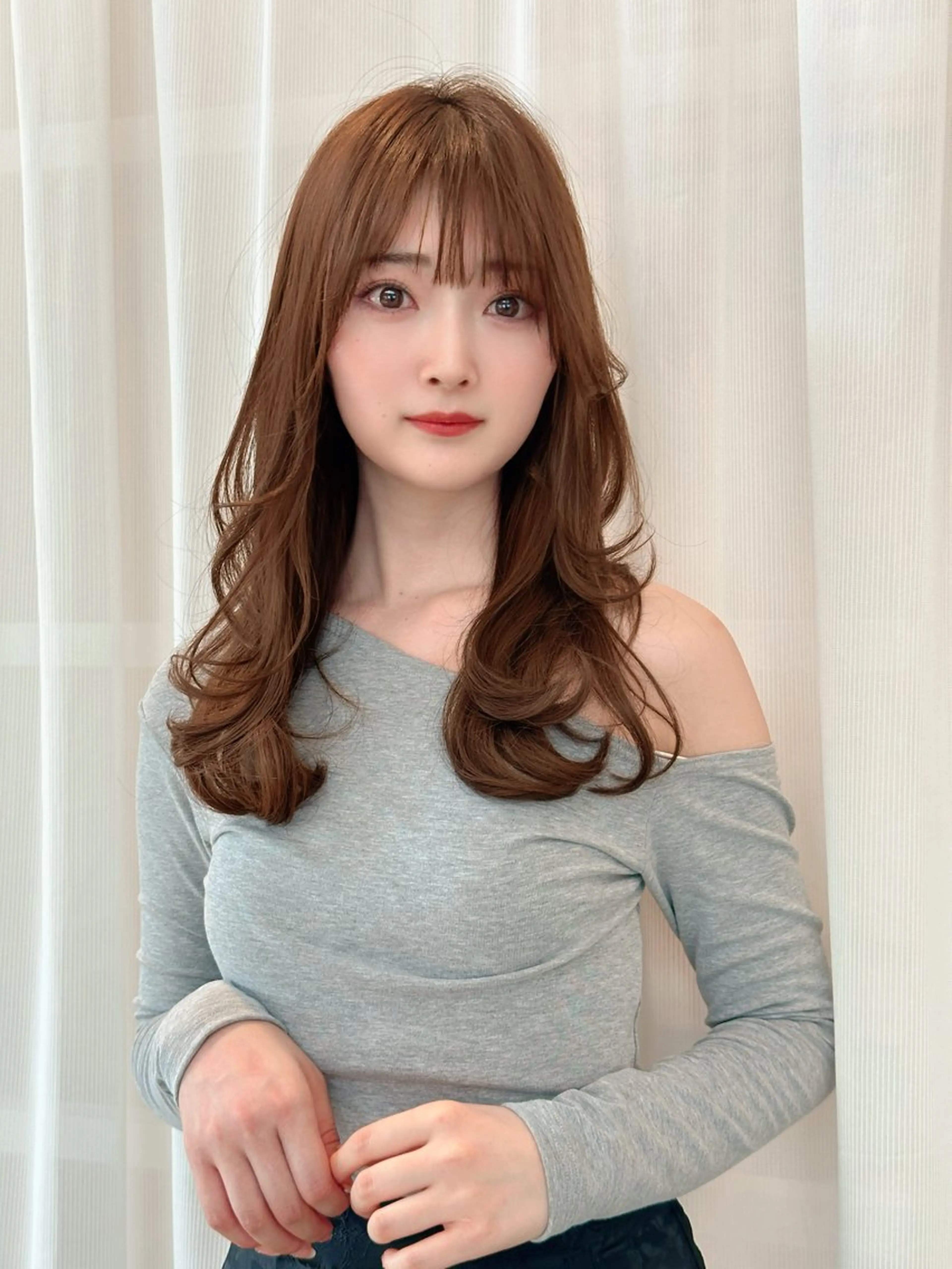 セミロング パーマ セミロングパーマ アッシュ アッシュブラウン ボブ くびれヘア AMI Hair  supply所属・髪質改善カラー 韓国風レイヤーのヘアスタイル