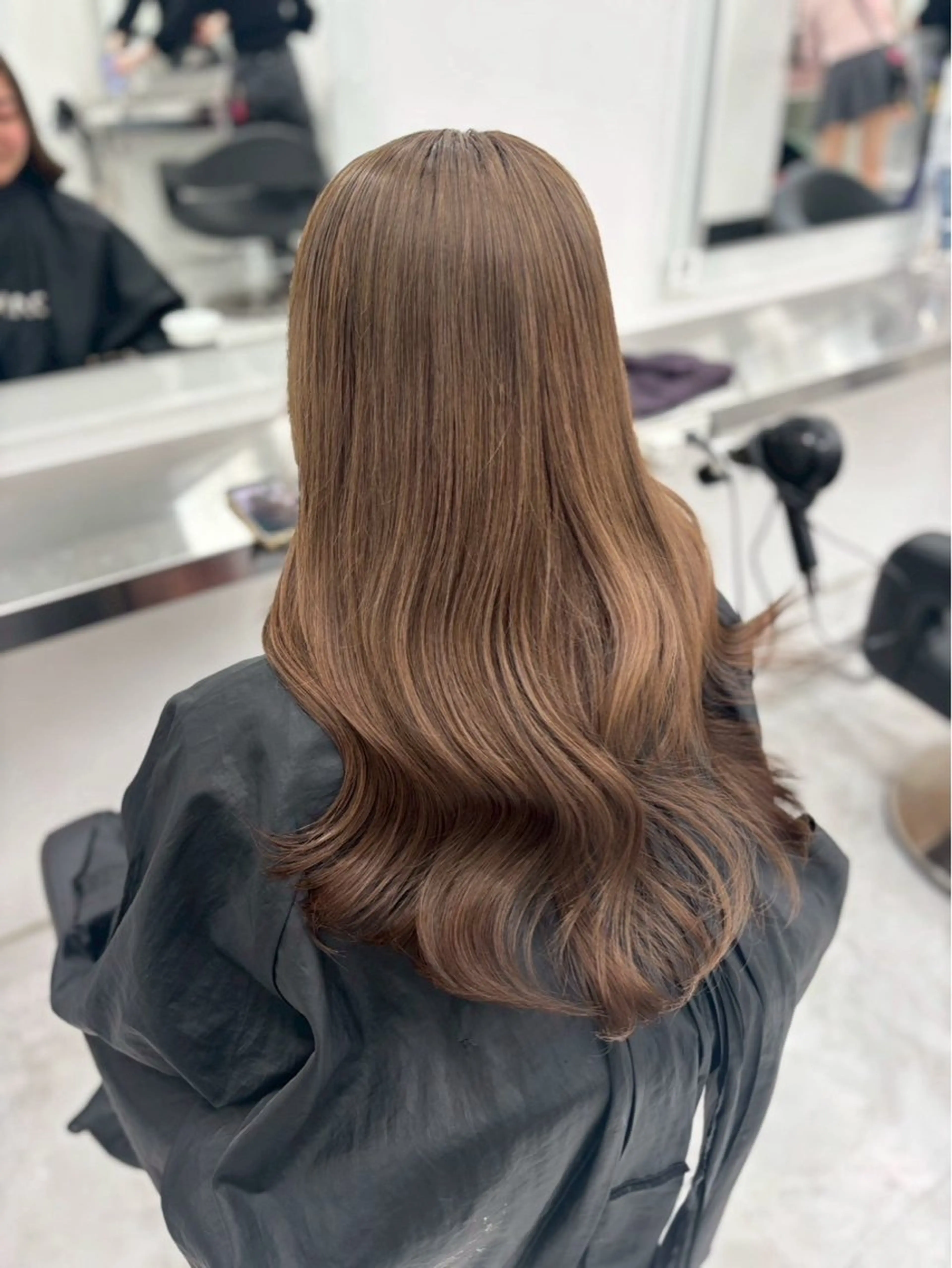 ロング カラー ヘアカラー 上品モテヘア🩶 karen🩶のヘアスタイル