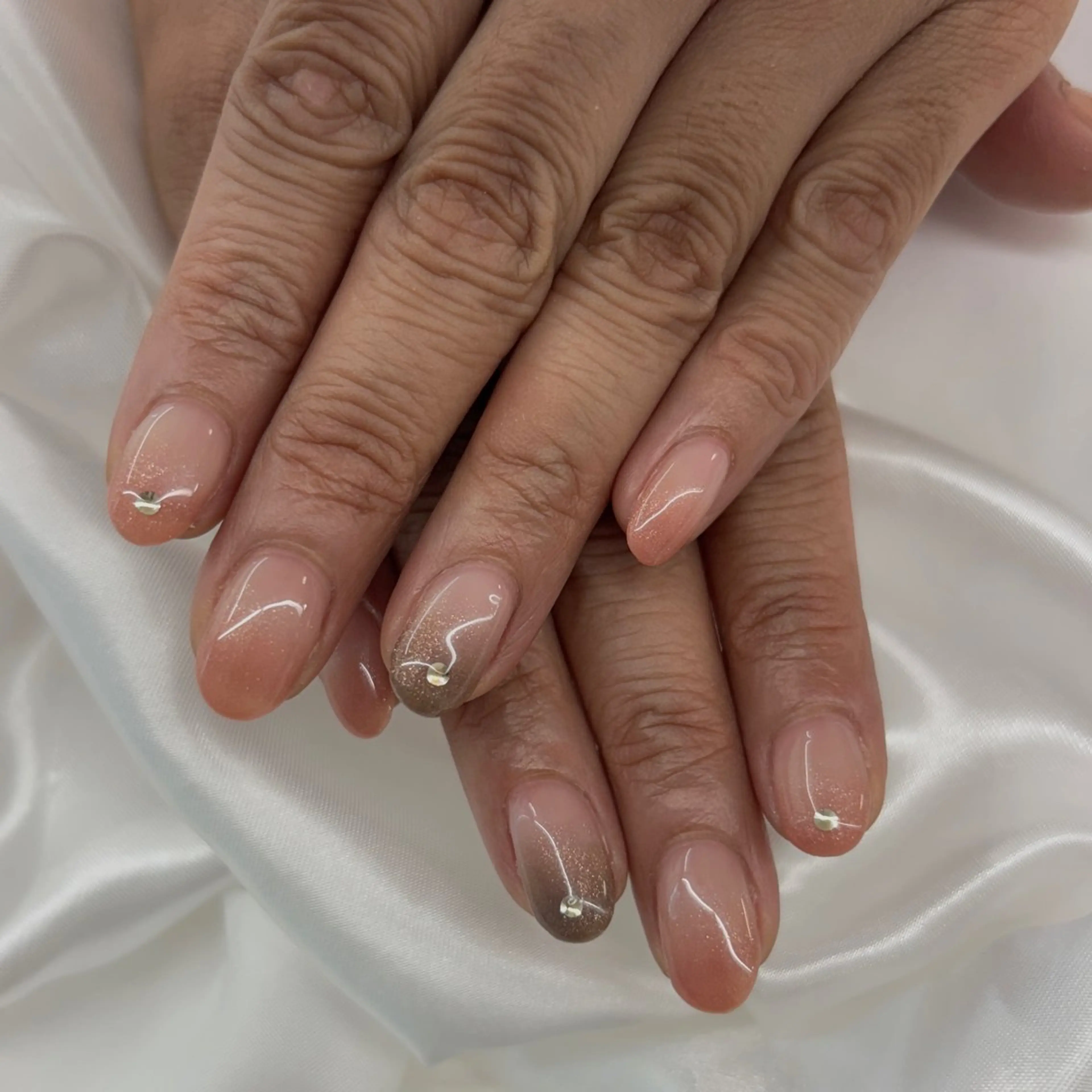 ネイル ハンドネイル YURIN 𓈒ㅤׂ 𝜗𝜚のネイルデザイン