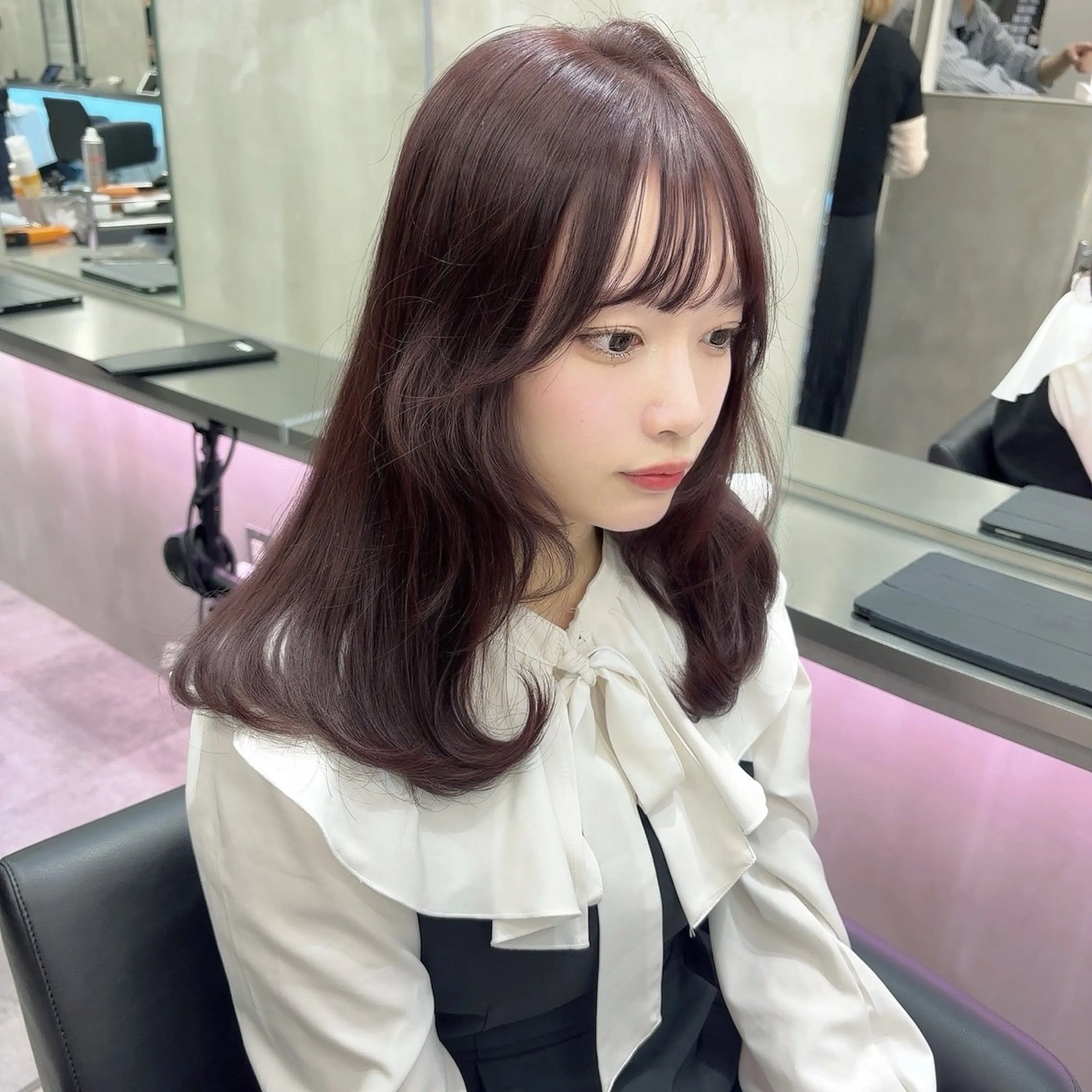 セミロング カラー ヘアアレンジ ベージュカラー 透明感カラー ラベンダーカラー ラベンダーベージュ ピンクカラー ヘアカラー the path sora♡のヘアスタイル