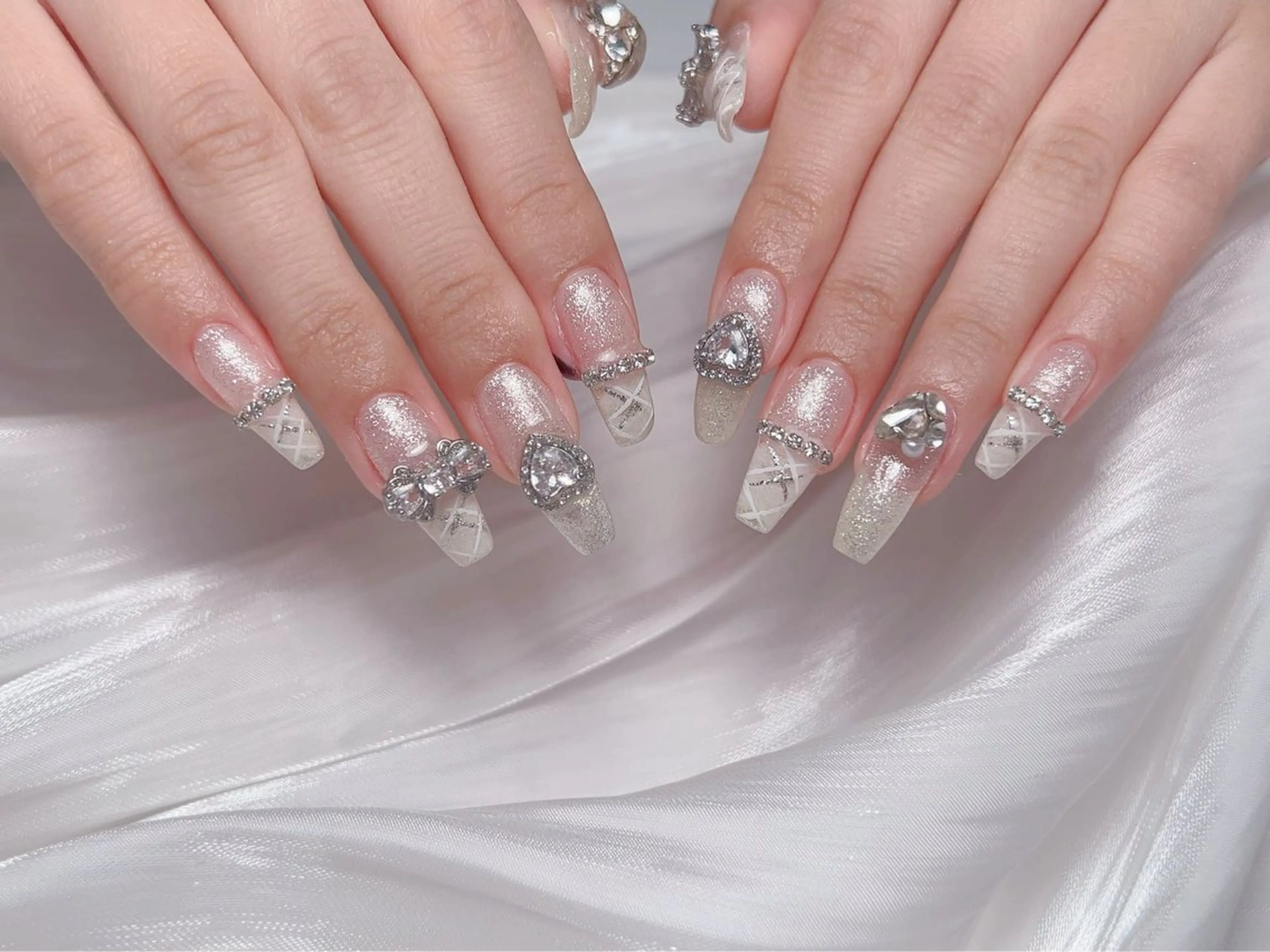 ネイル ハンドネイル ハンドケア 小林 凛のネイルデザイン