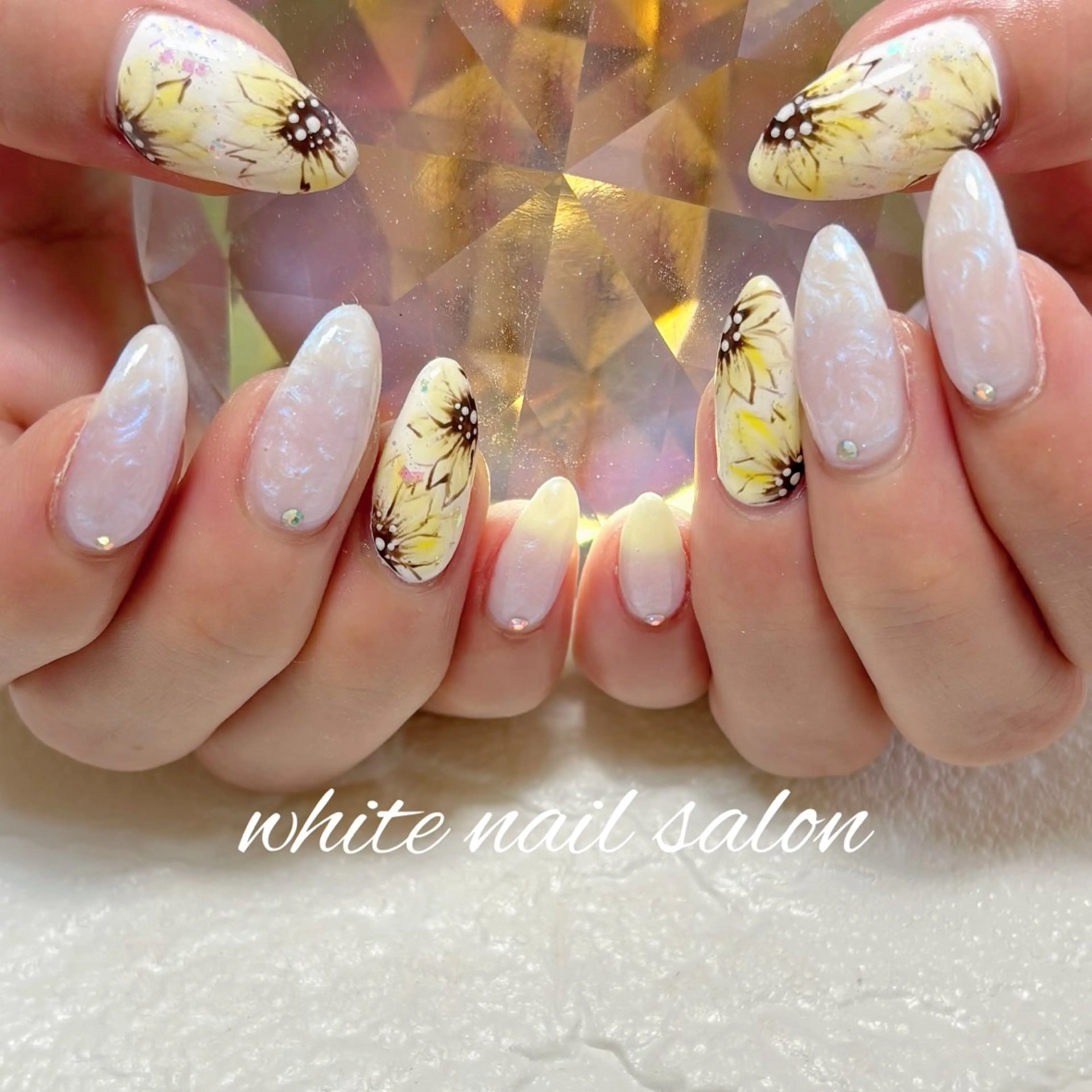 ネイル フットネイル ハンドネイル white nail salonのネイルデザイン