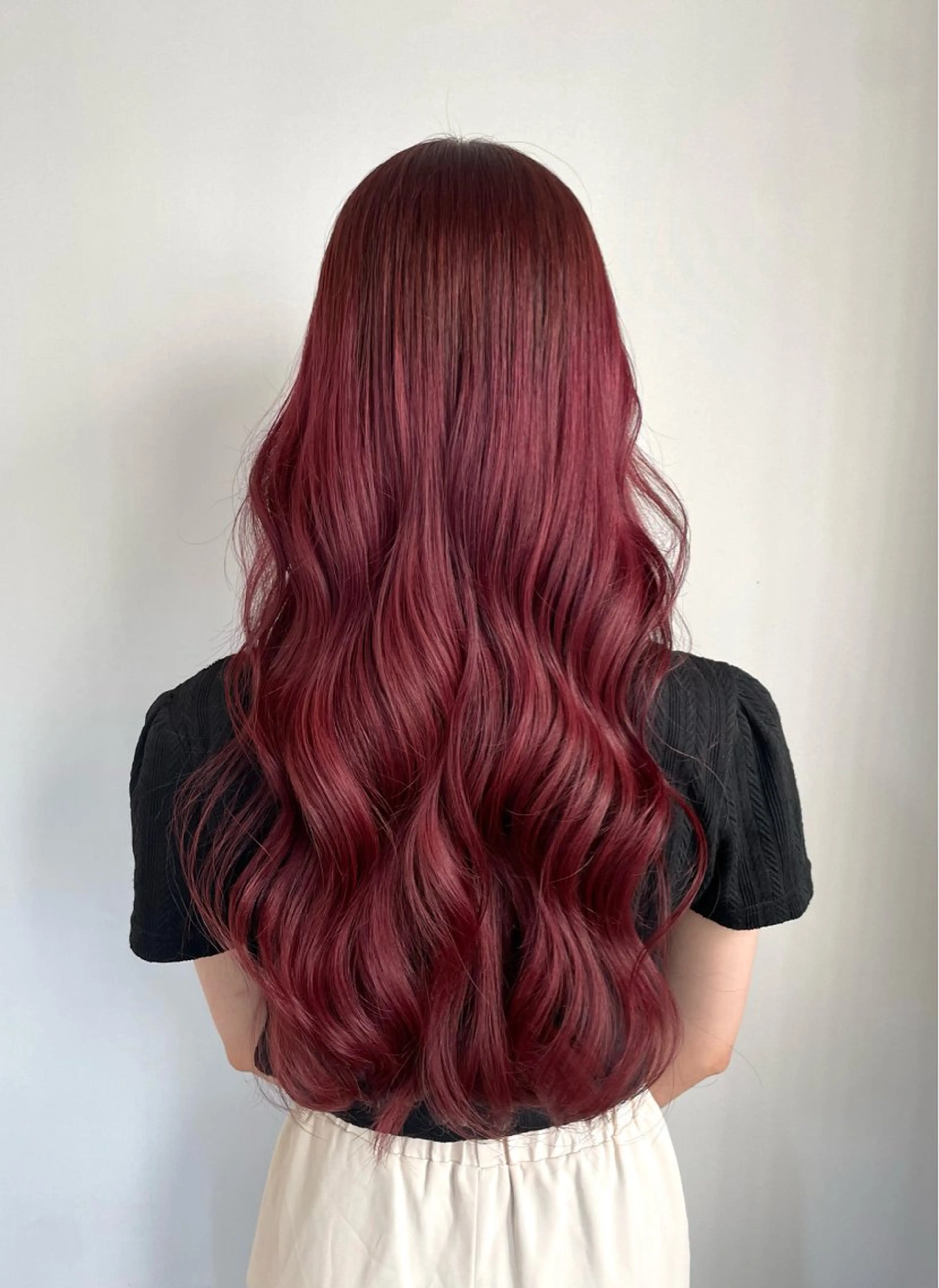 ロング カラー ブリーチ ブリーチなしカラー ピンクカラー レッドカラー トリートメント 韓国ナチュラル・ ベージュ/落合夏希のヘアスタイル