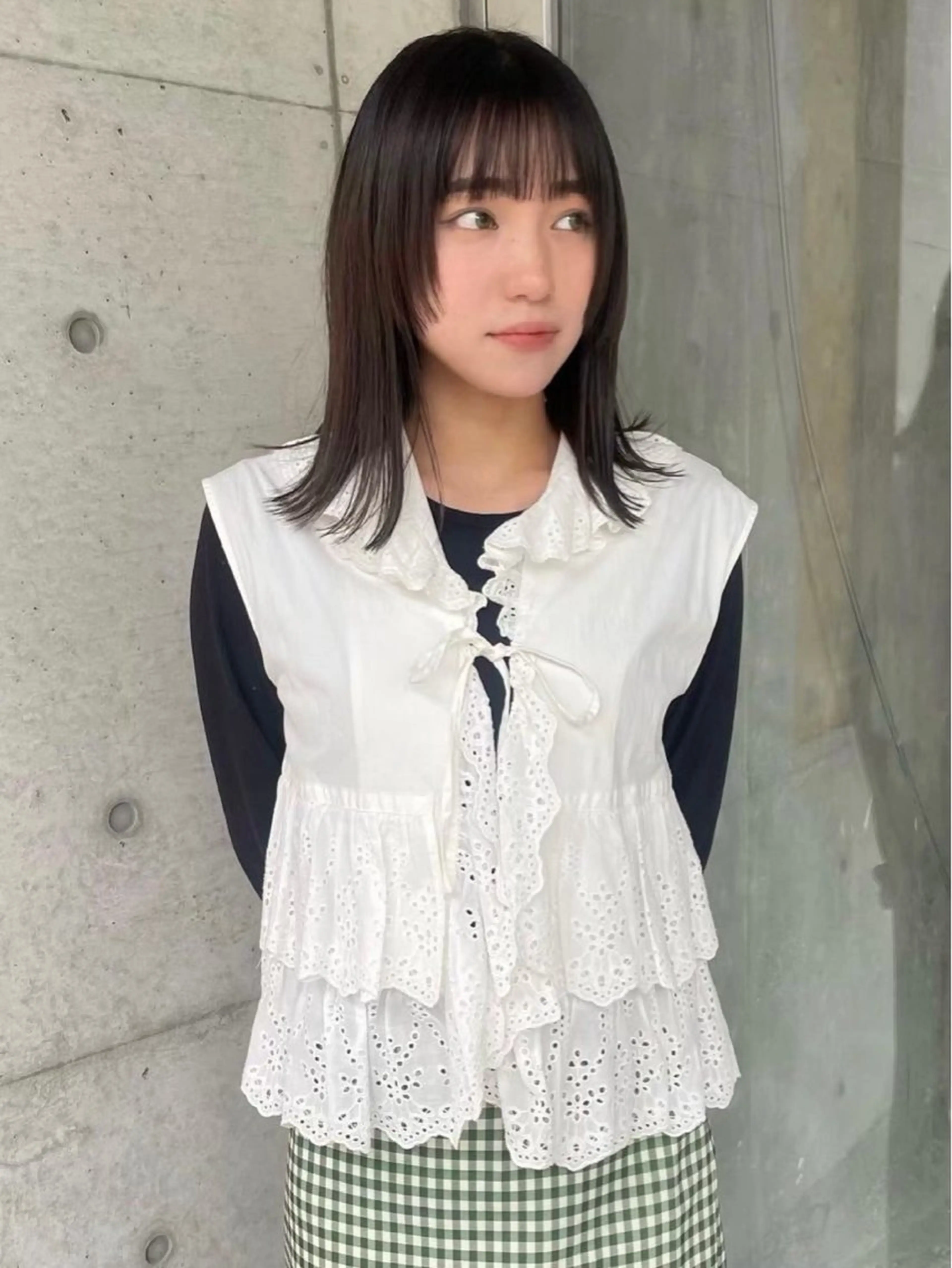 セミロング leo/ロング／ レイヤーカット⛈️のヘアスタイル