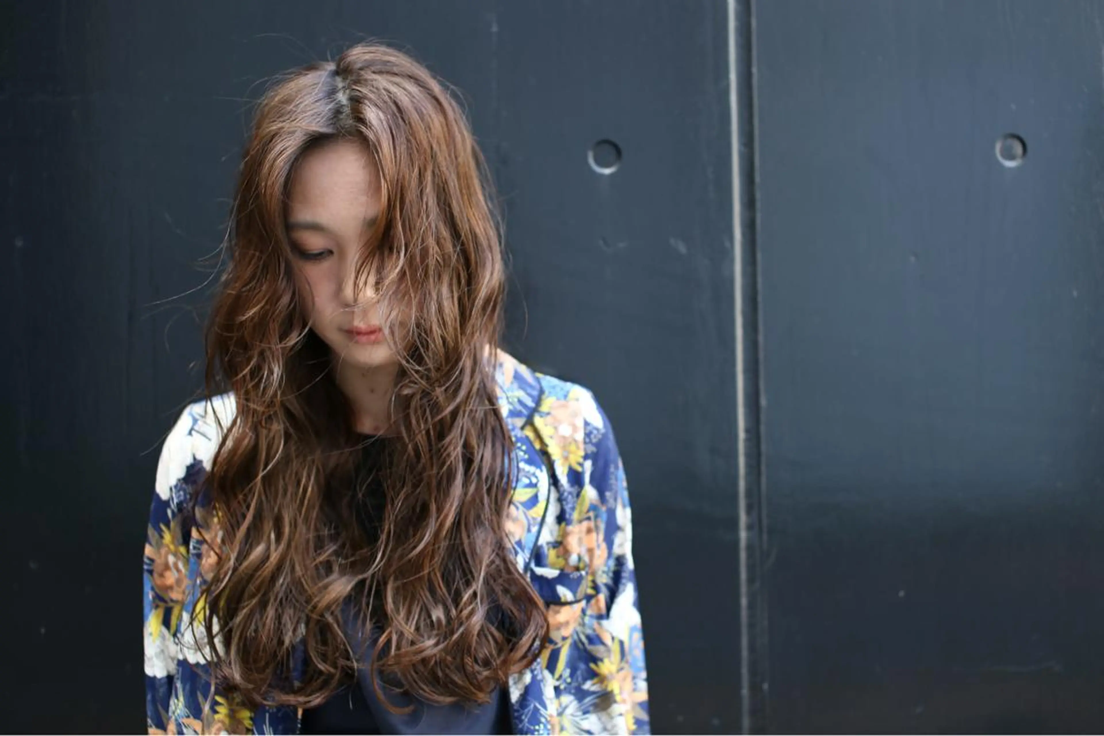 ロング 加藤 利基のヘアスタイル