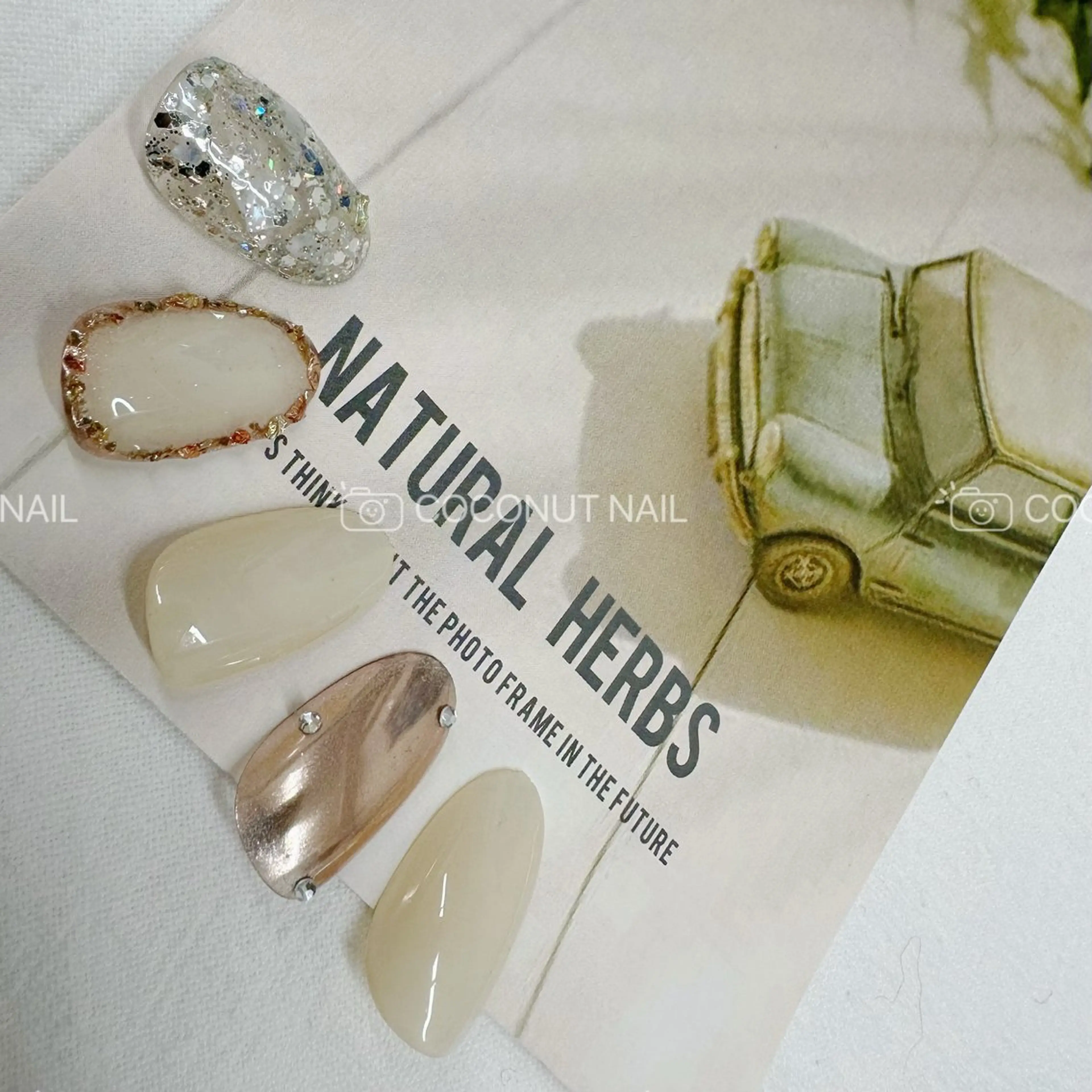 ネイル ニュアンスネイル ハンドネイル 神田 ココナッツのネイルデザイン