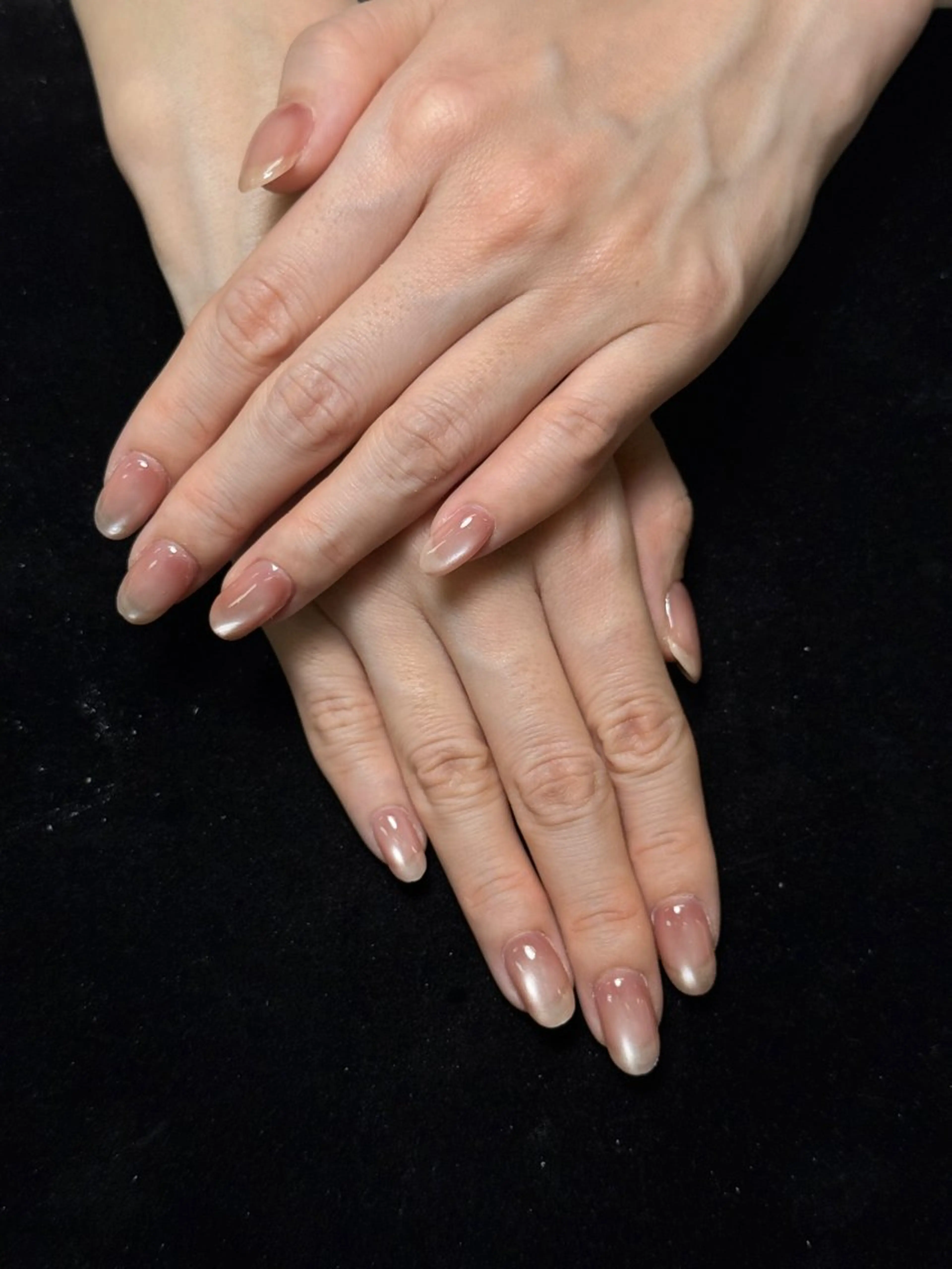 ネイル マグネットネイル ビー玉ネイル Nail salon Amoureuse ネイルサロン アムルーズ所属・ネイリスト ミクのネイルデザイン