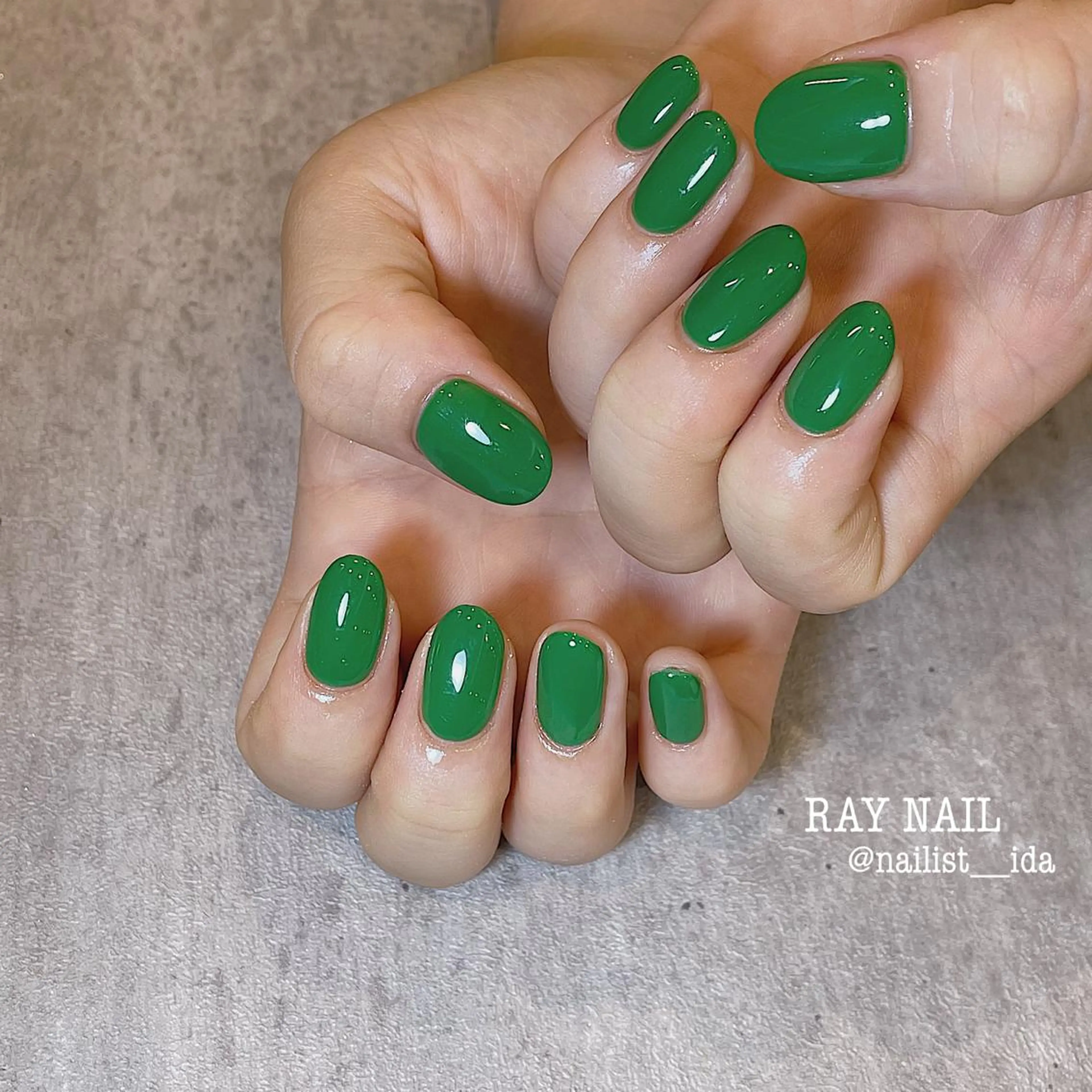 ネイル グリーン Arowa 伊田のネイルデザイン