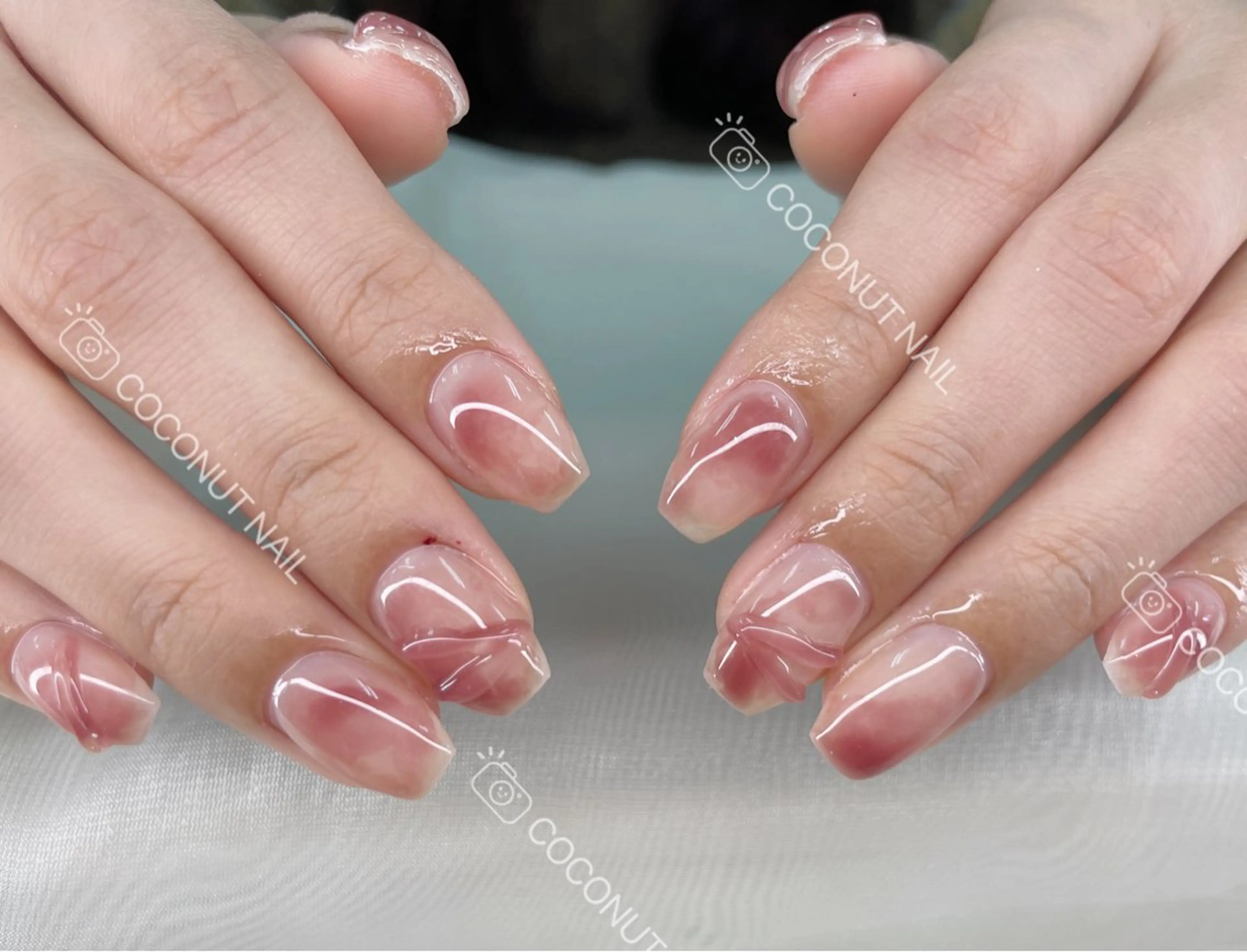 ネイル べっ甲ネイル フレンチネイル キラキラネイル マグネットネイル 大理石ネイル(マーブル) ハンドネイル 神田 ココナッツのネイルデザイン
