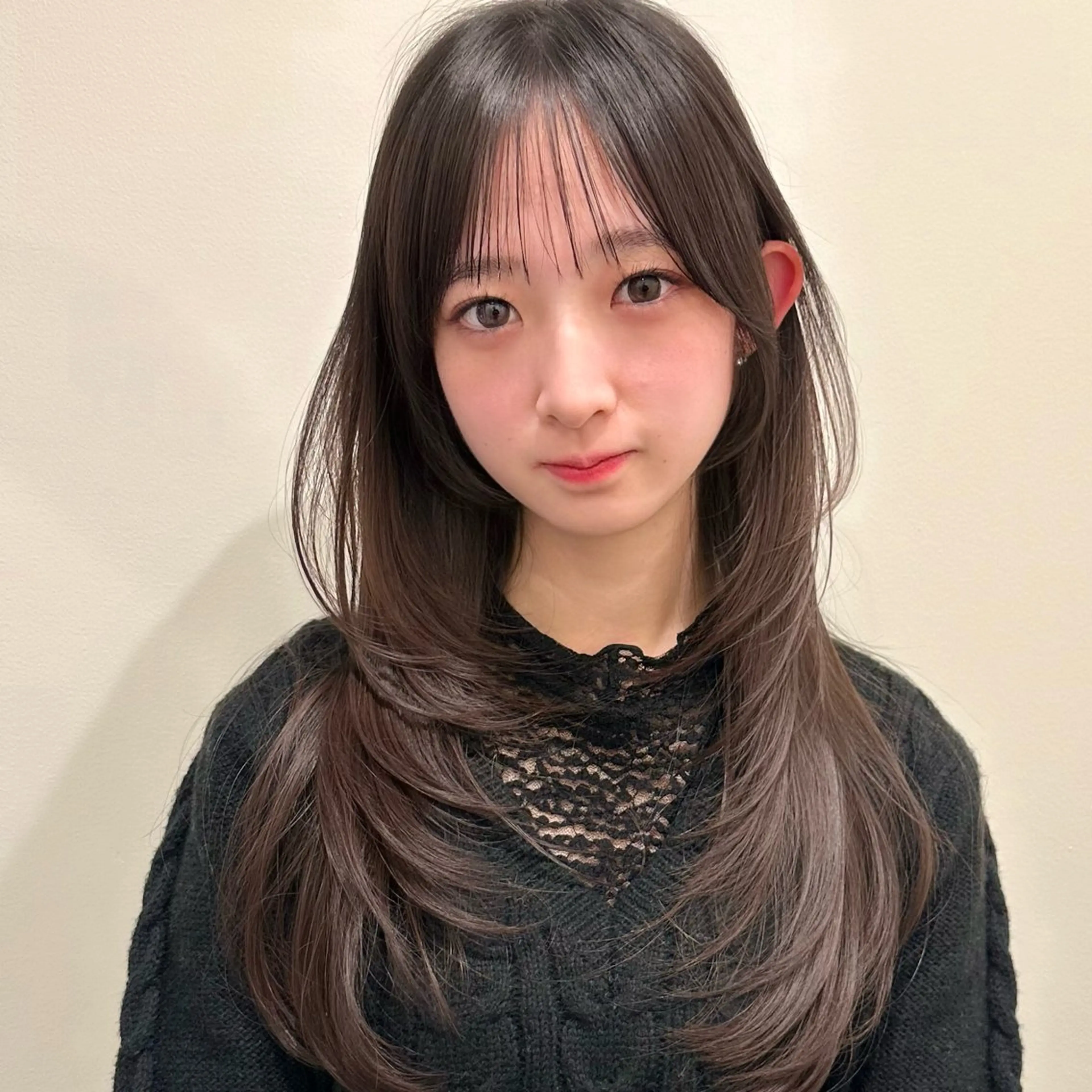 セミロング カット ヘアカラー トリートメント 🌹ハッシュカット、 レイヤー韓国ヘア🌹のヘアスタイル