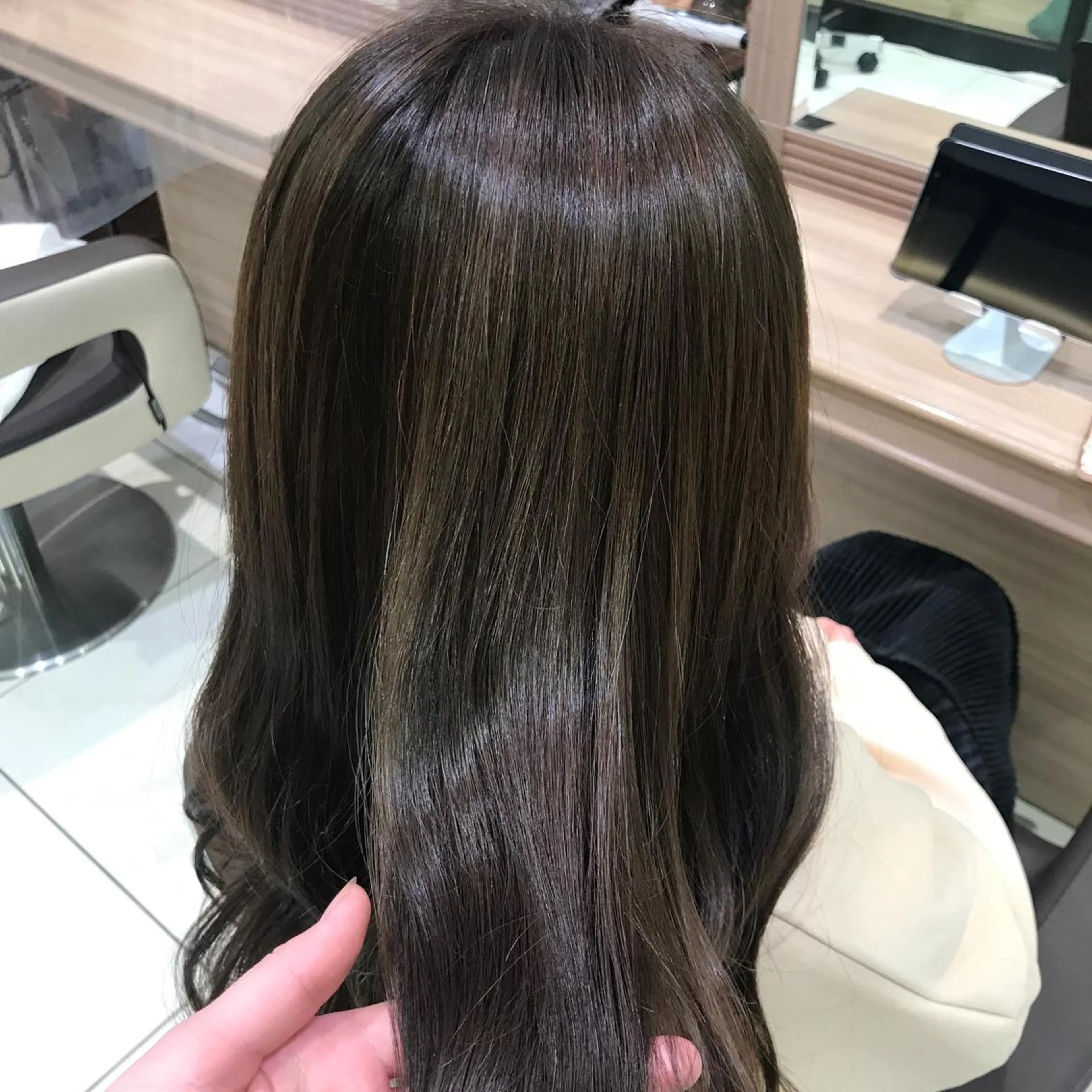 ロング カラー メンズ特化/ パーマChihoのヘアスタイル