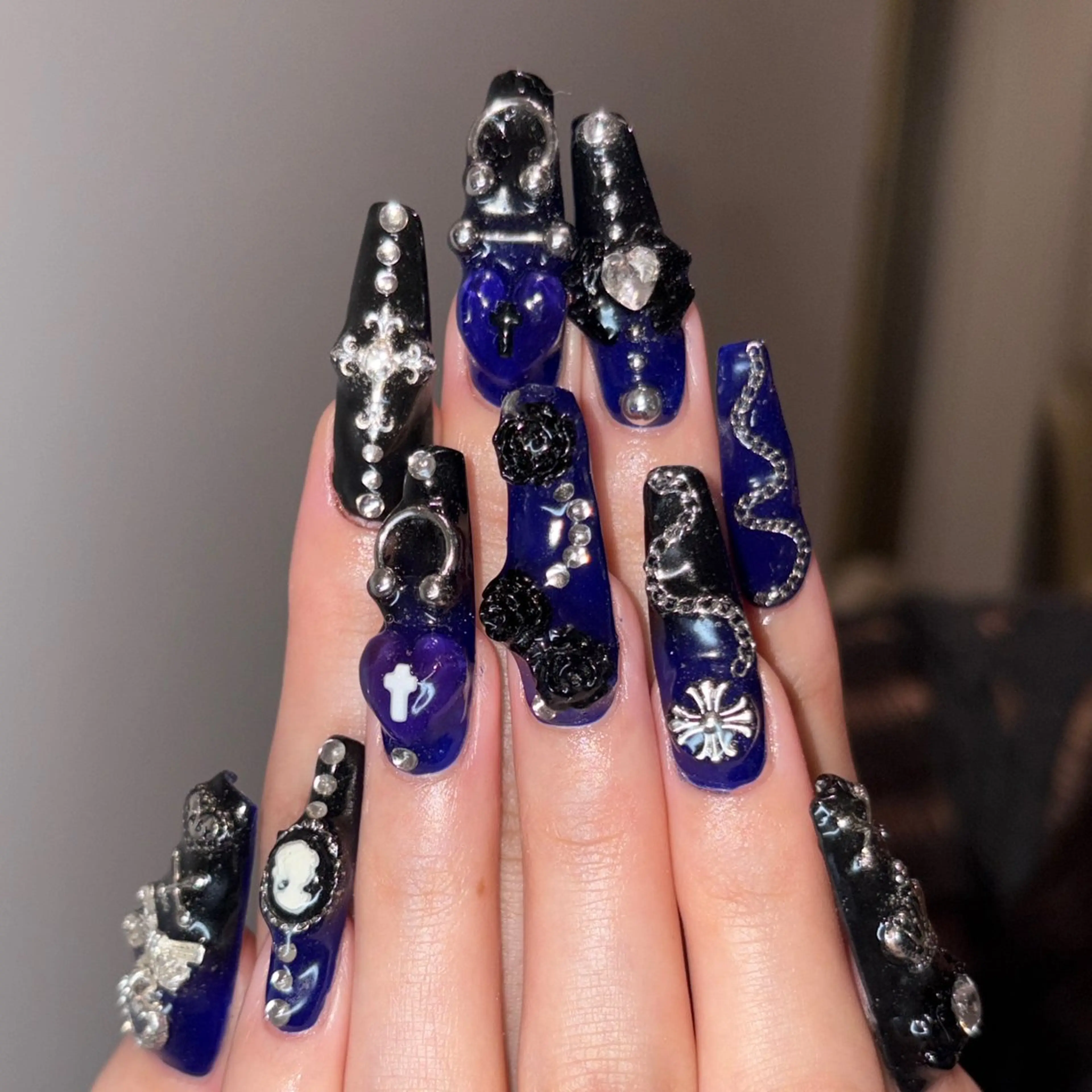 ネイル ハンドネイル 👽個性派ネイル🎀 komachiのマツエク・マツパデザイン