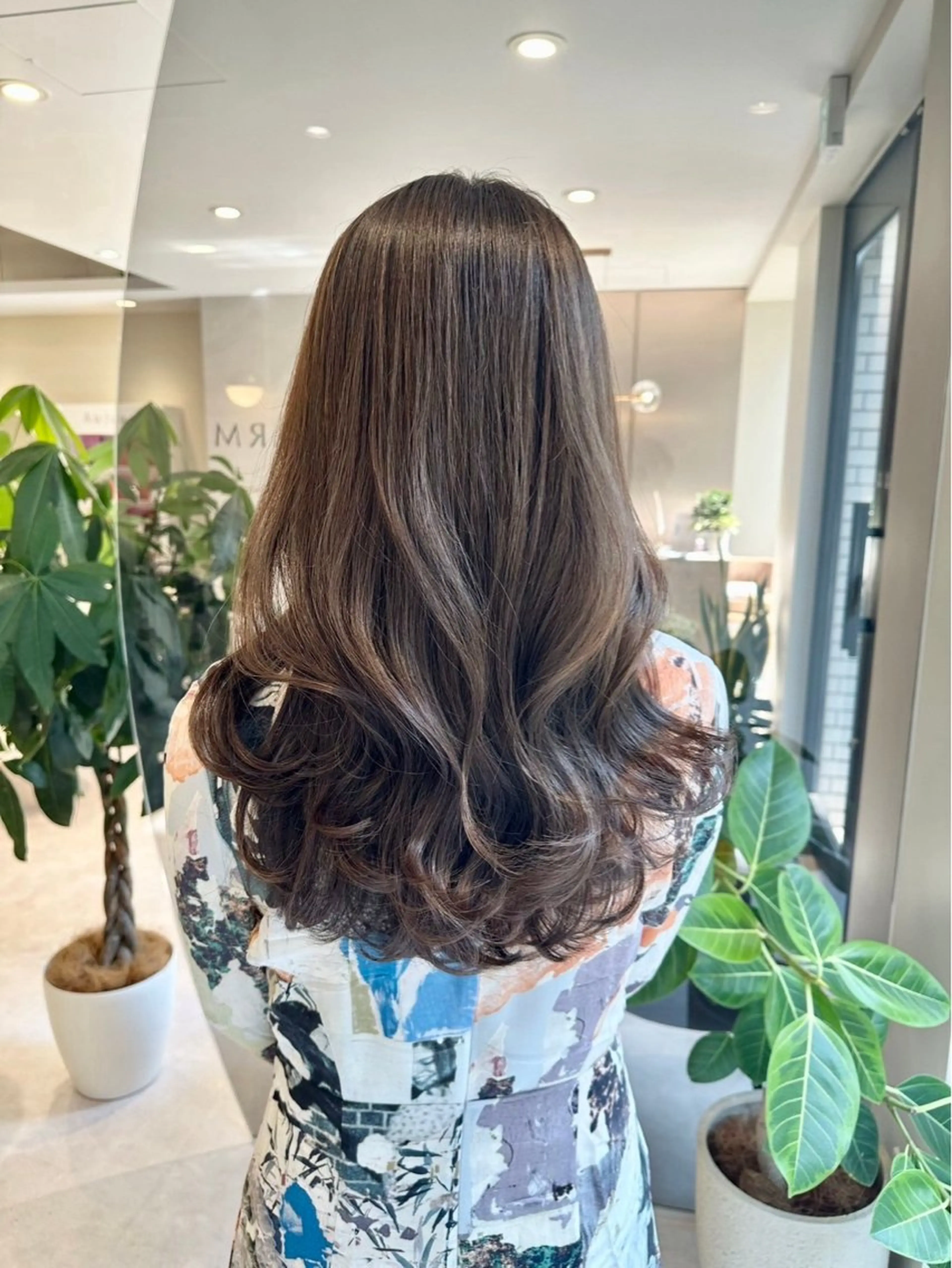 ロング カラー 似合わせカット 小顔カット 縮毛矯正 カット ヘアカラー 韓国風/小顔レイヤー /艶カラーのヘアスタイル