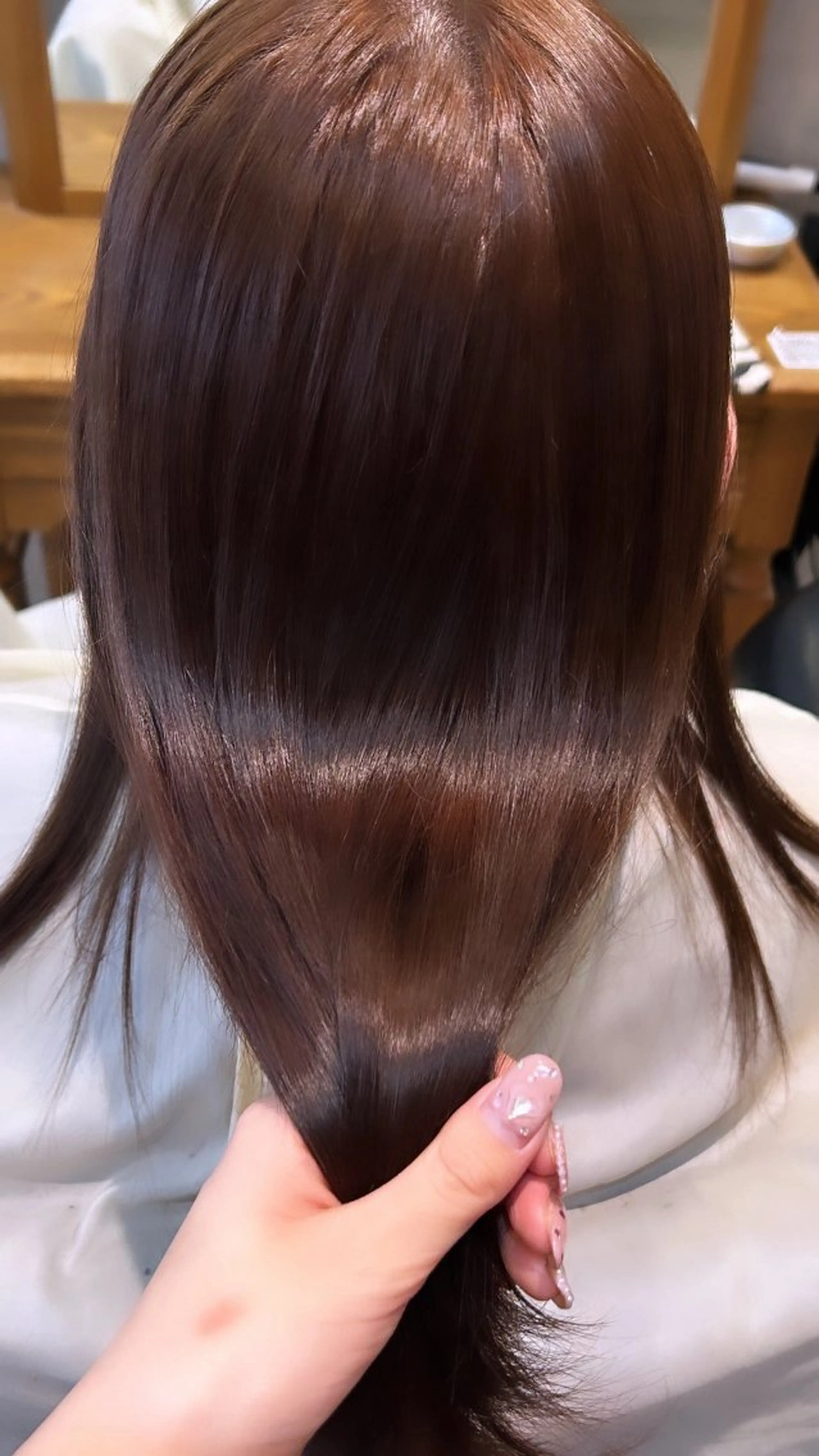 ミディアム カラー ブラウンカラー くすみブラウン suri-ru hair【スリールヘアー】所属・FURUSAWA AOIのヘアスタイル