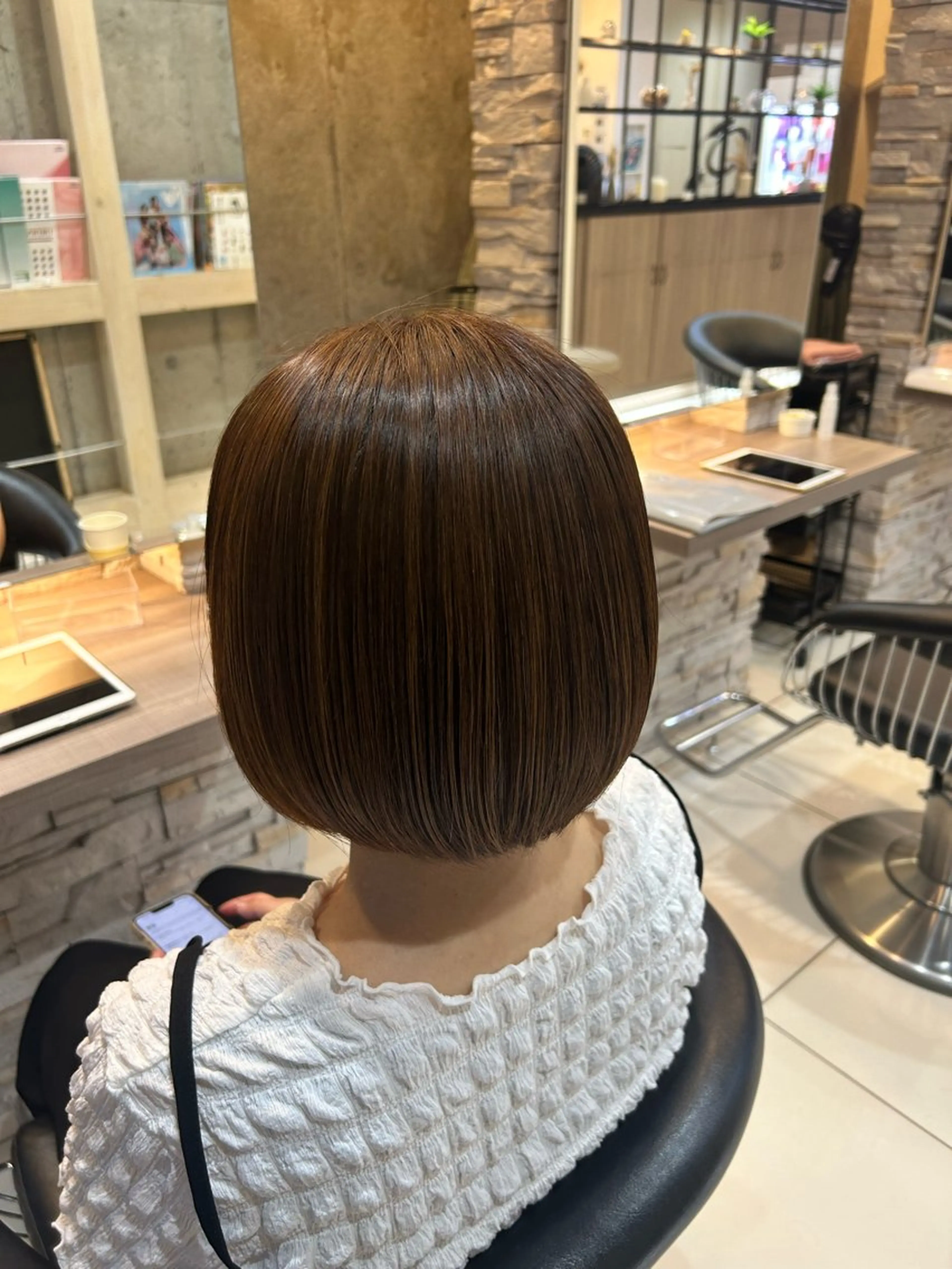 カラー seek next アヤノのヘアスタイル