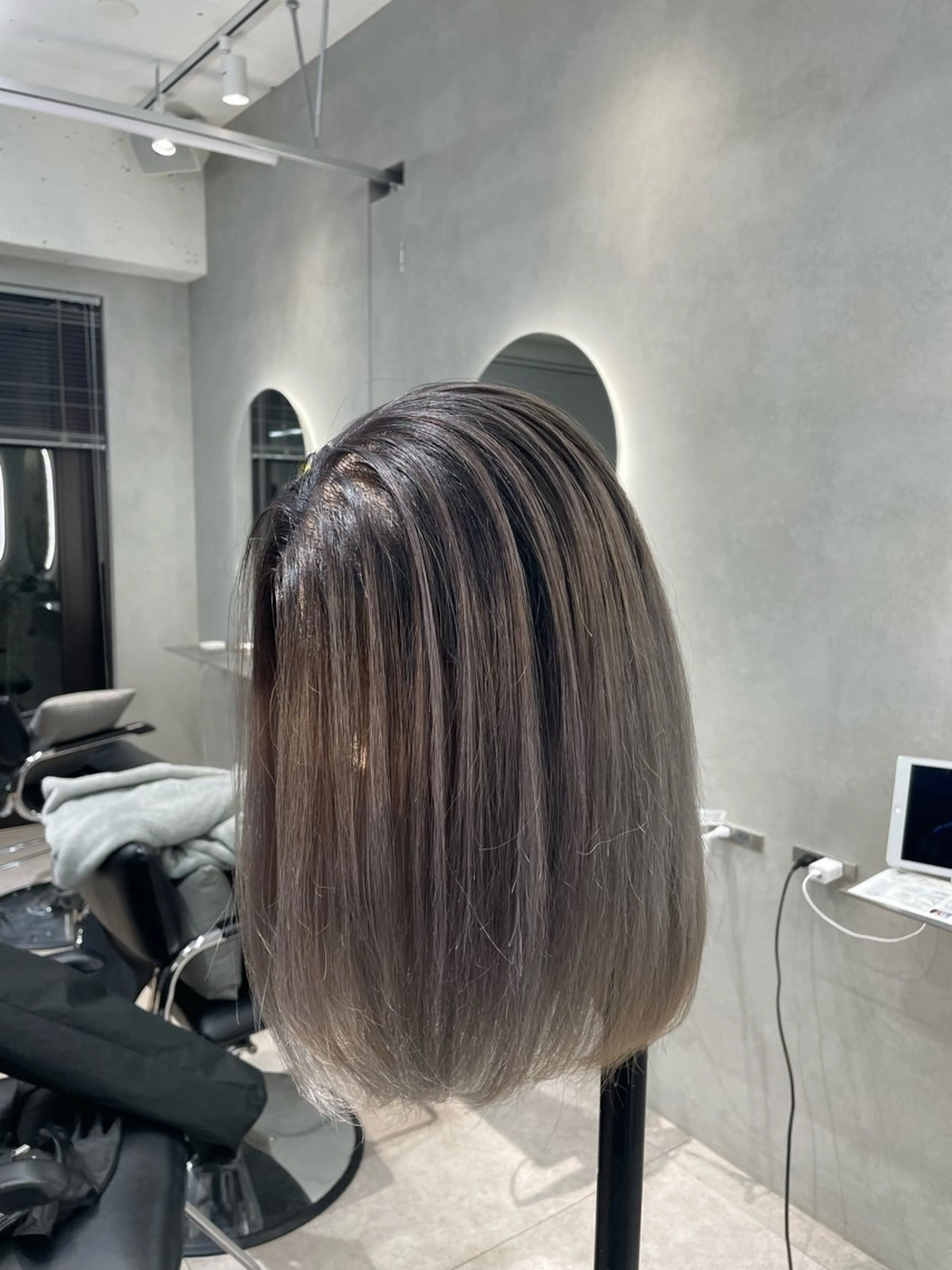 ミディアム カラー ヘアカラー ✨レイヤーカット 海外ヘア/原宿✨のヘアスタイル