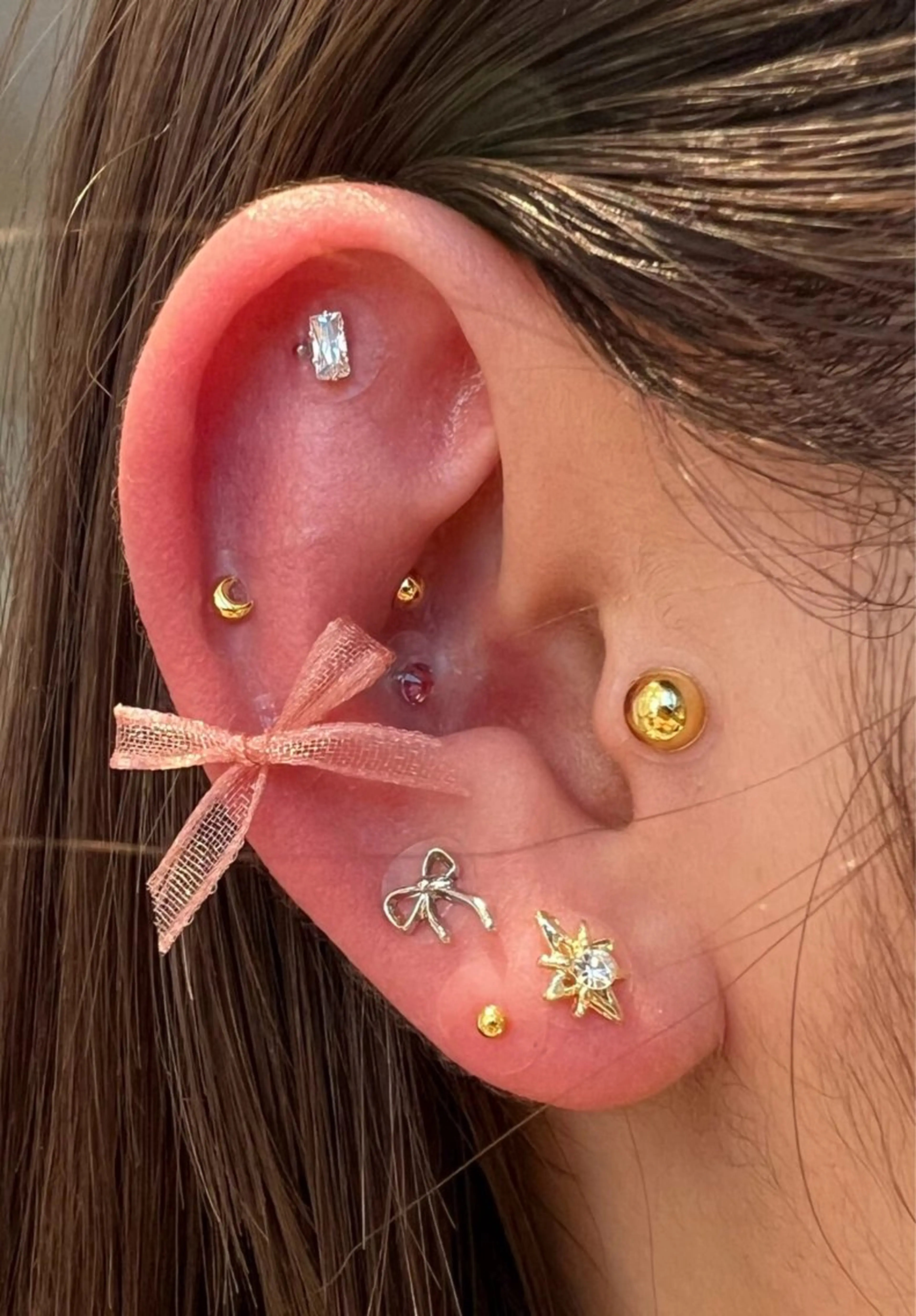 【SNSで大人気】耳つぼジュエリー 8個の写真