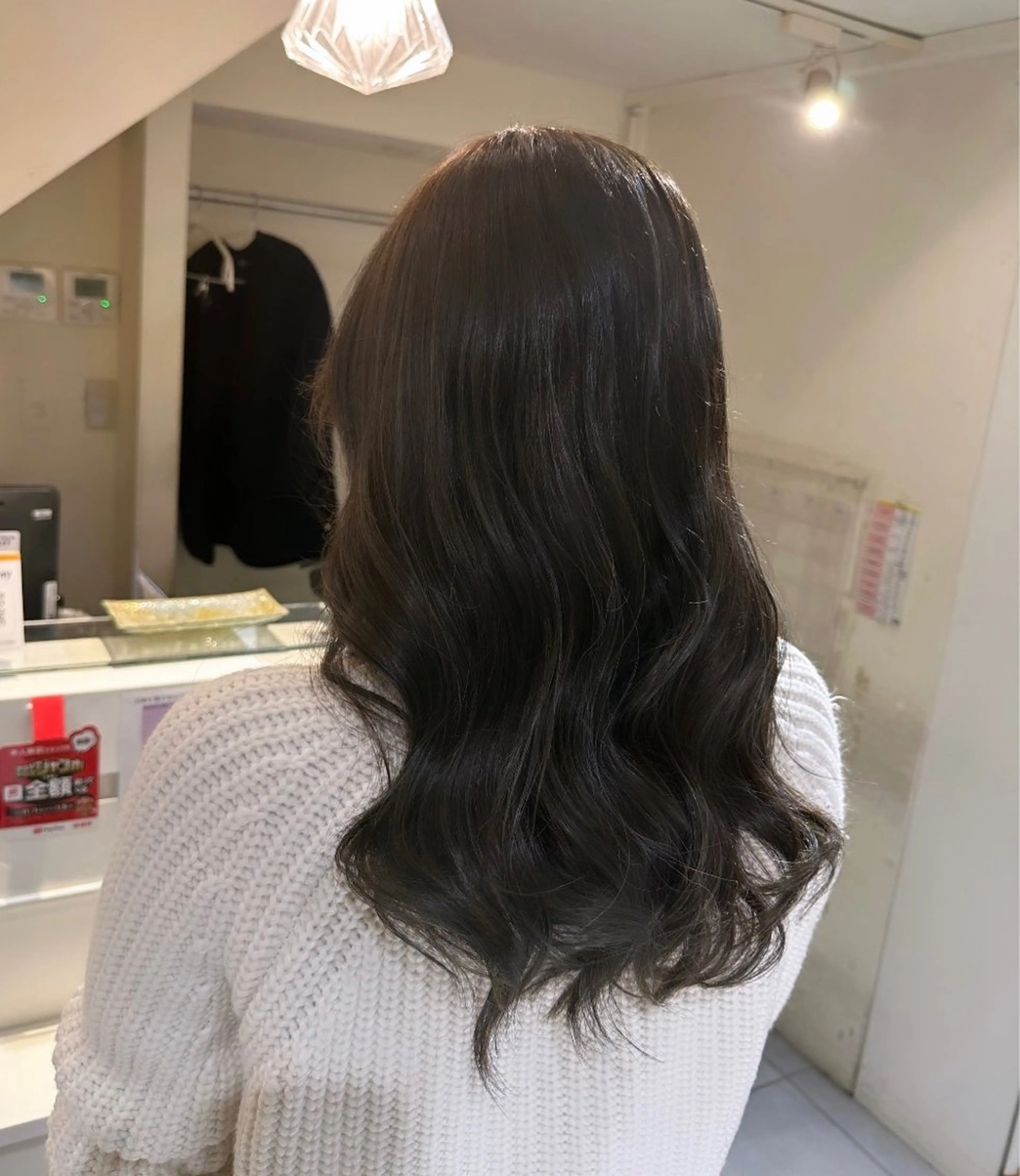 ロング カラー 矢幡 栞菜のヘアスタイル