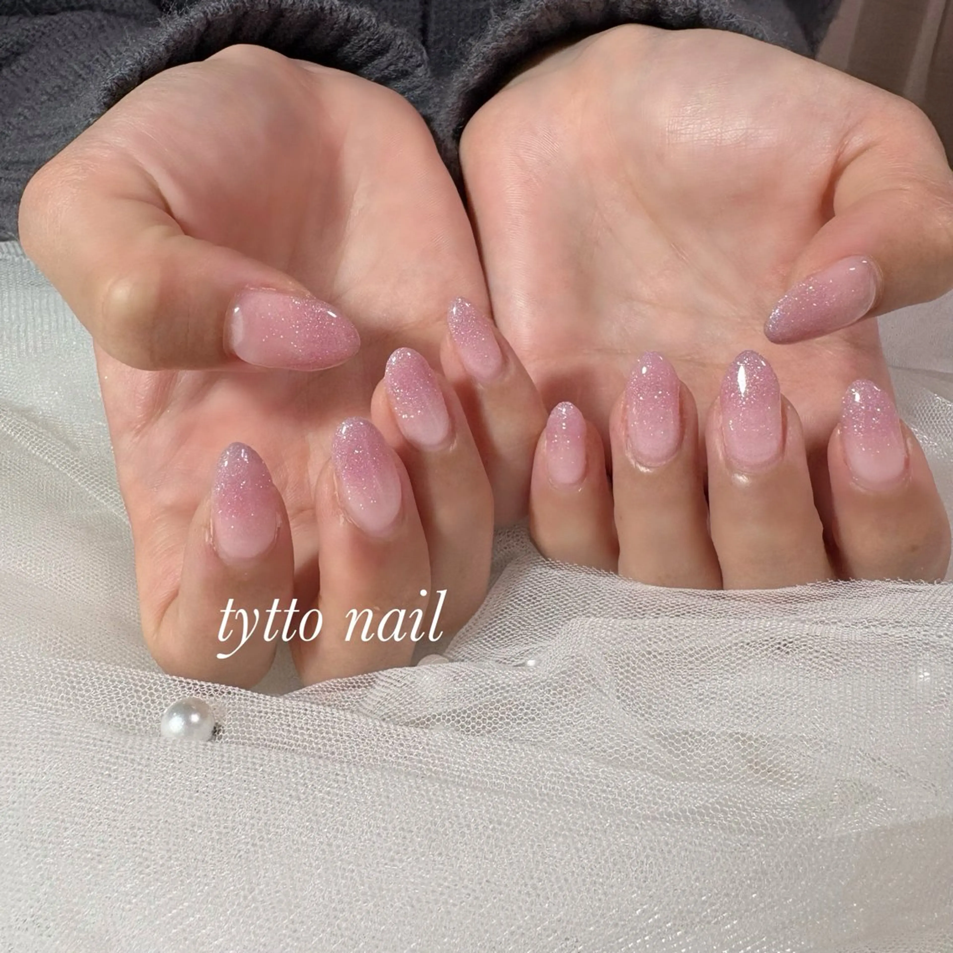 ネイル グラデーション キラキラネイル ラメ(グリッター) ラメグラデーション オフィスネイル ハンドネイル tytto nail ❤︎‪‪eri‪‪のネイルデザイン