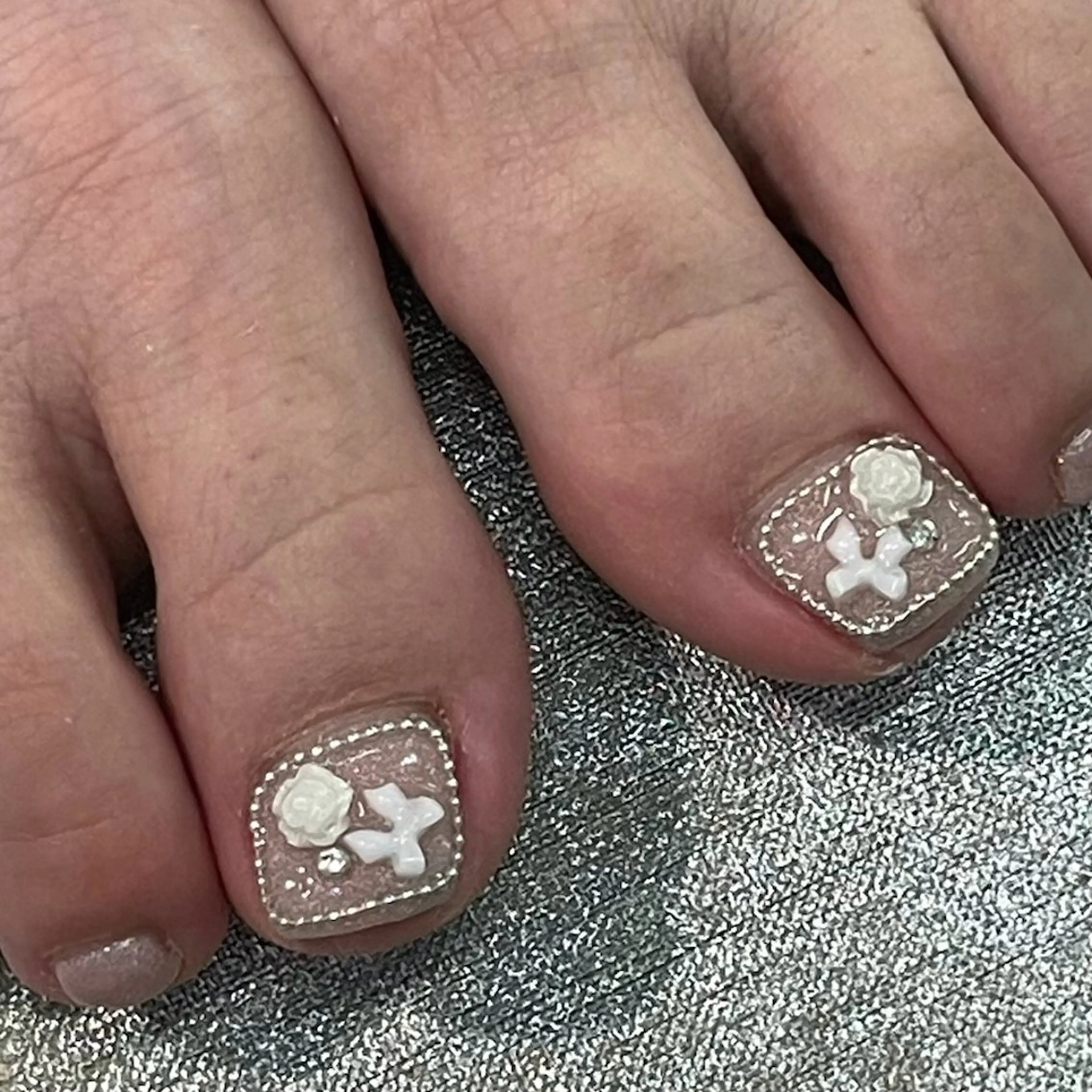 【フット】アート2本付け放題🎨ジェルオフ込🩵の写真