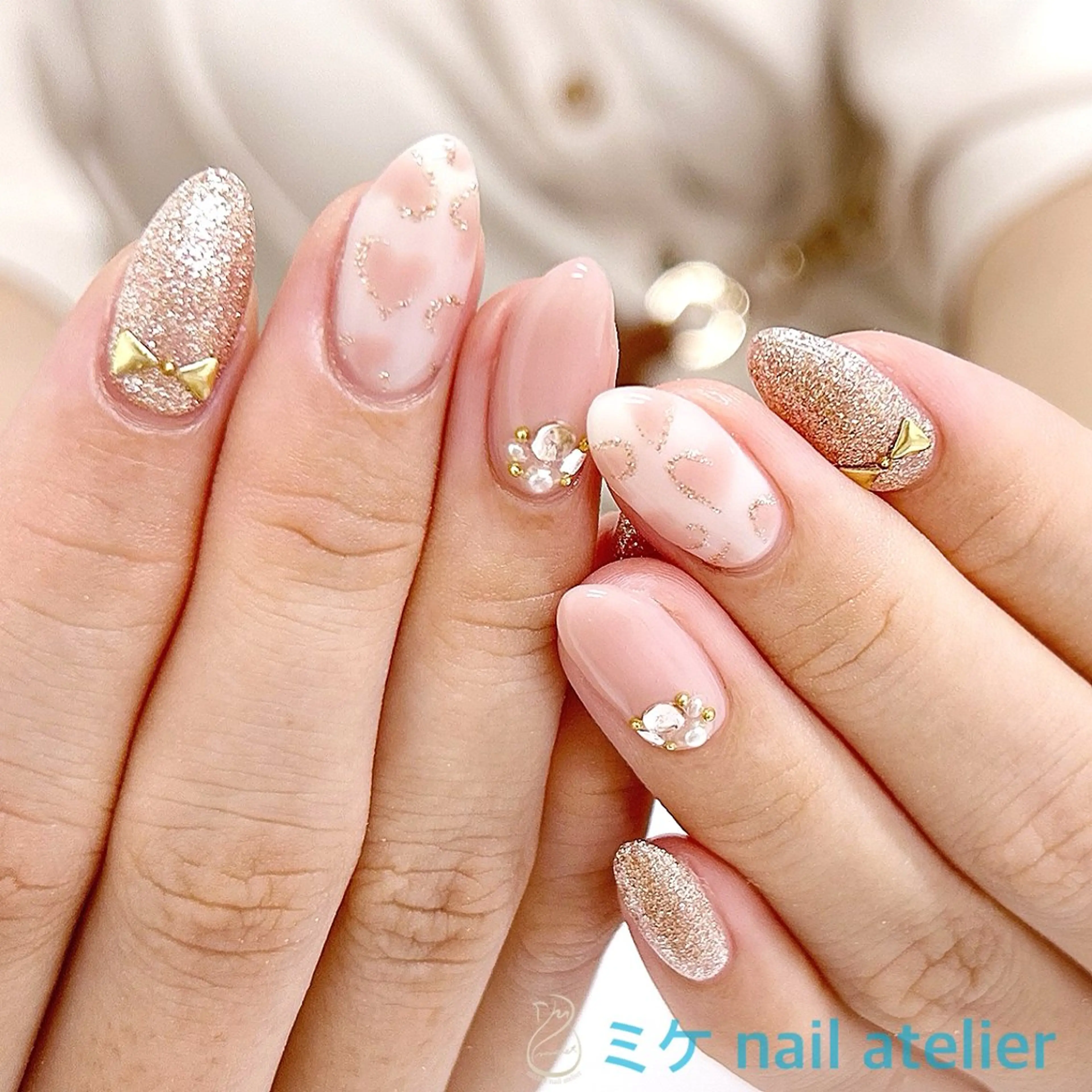 ネイル ゴールド ハート ワンカラーネイル ピンク ピンクベージュ ハンドネイル h. rikaのネイルデザイン