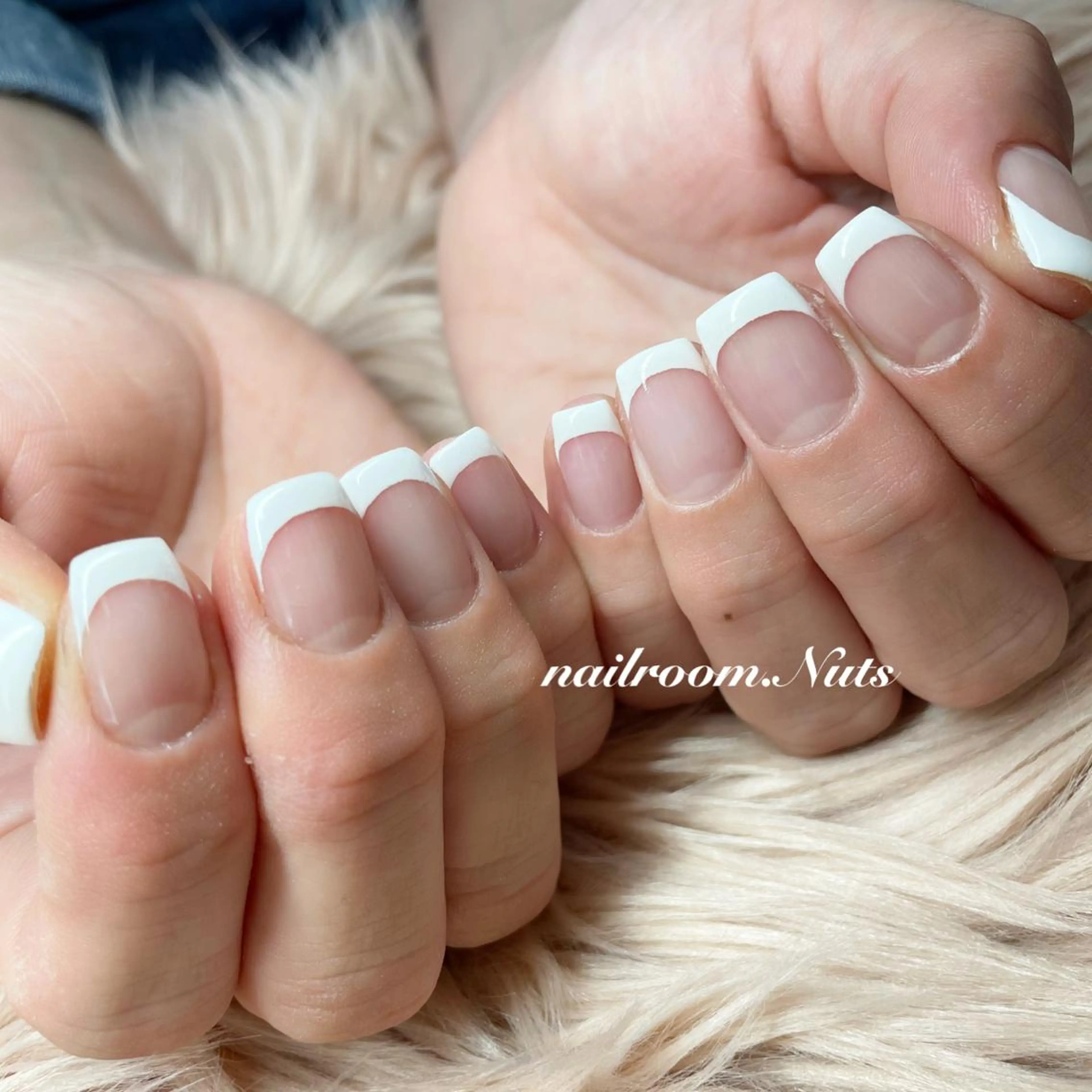 ネイル ハンドネイル nailsalon Nutsのネイルデザイン