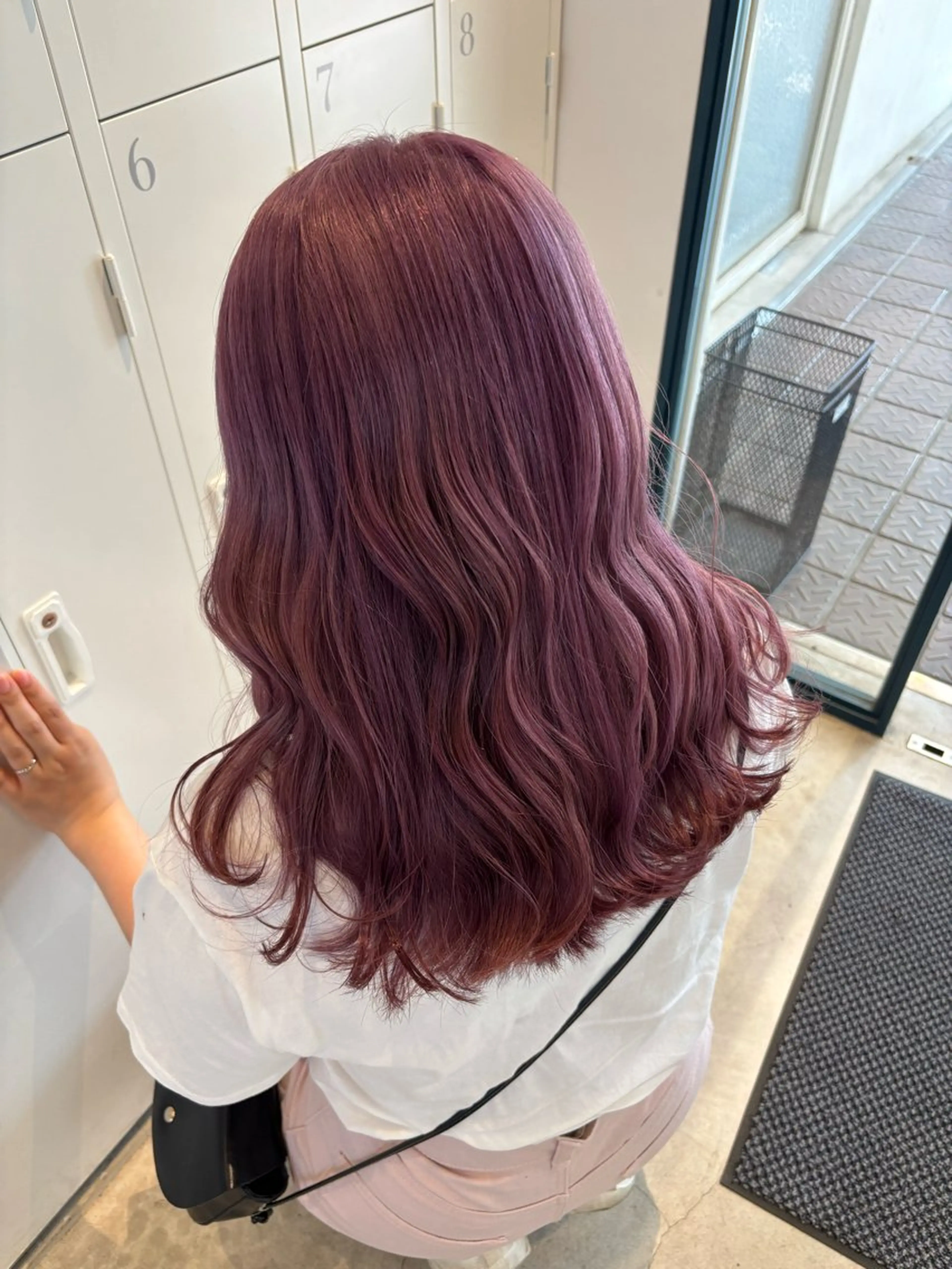 セミロング カラー ヘアカラー トリートメント 艶髪ブリーチ/レイヤ ー/竹本幸希のヘアスタイル