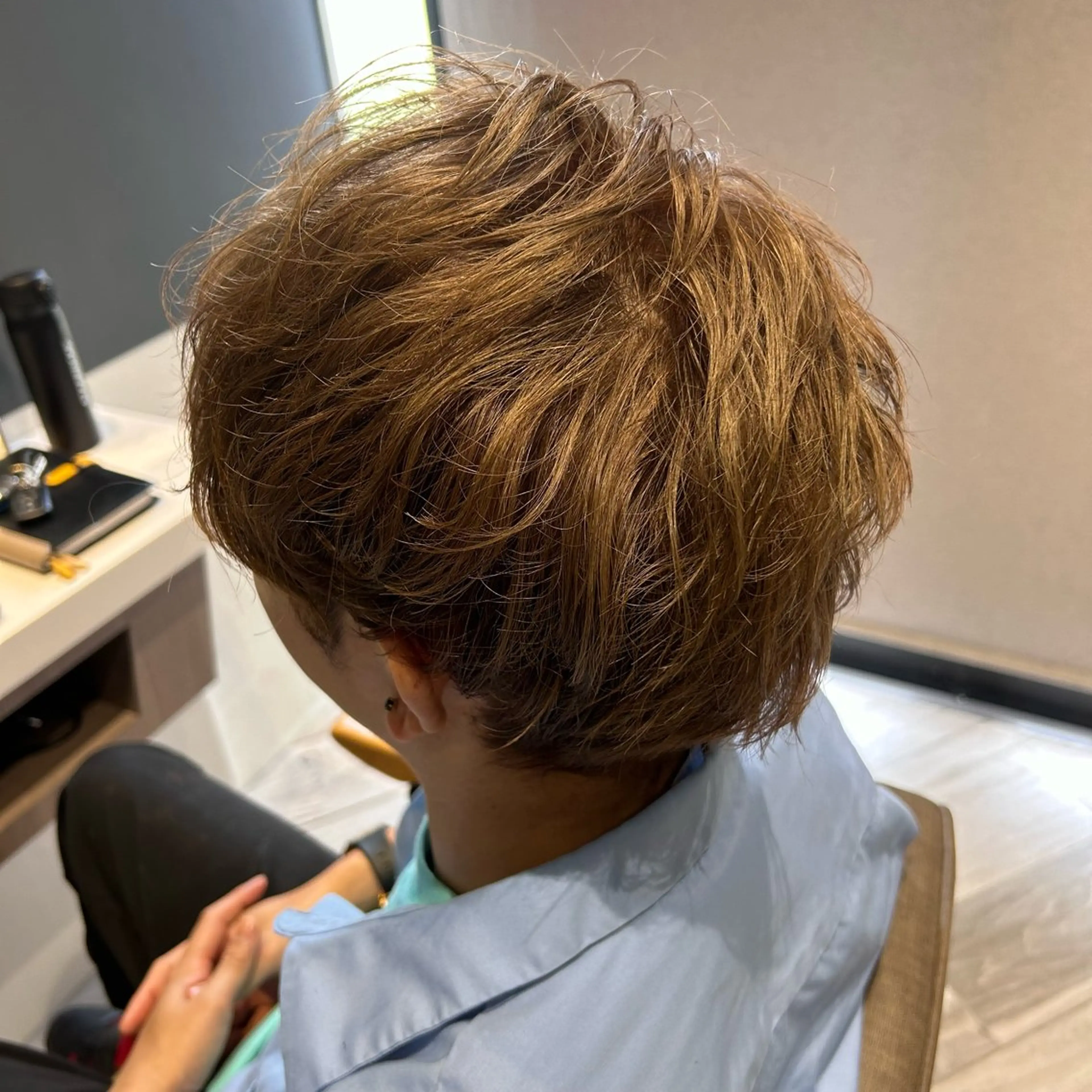 ショート カラー 🐟細屋 彩優音🐟のヘアスタイル