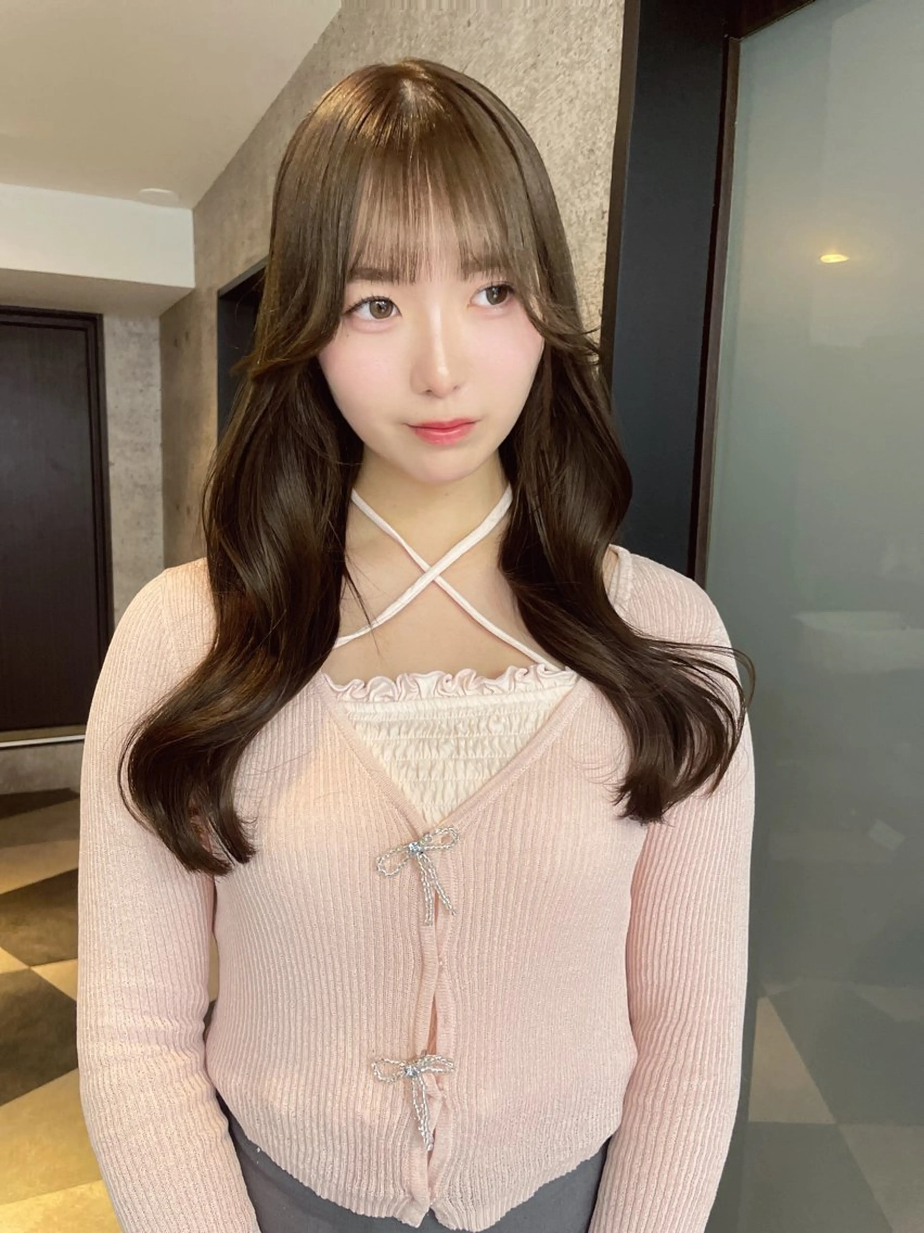 ロング カラー ブラウンカラー GEM YURI ハイトーンカラーのヘアスタイル