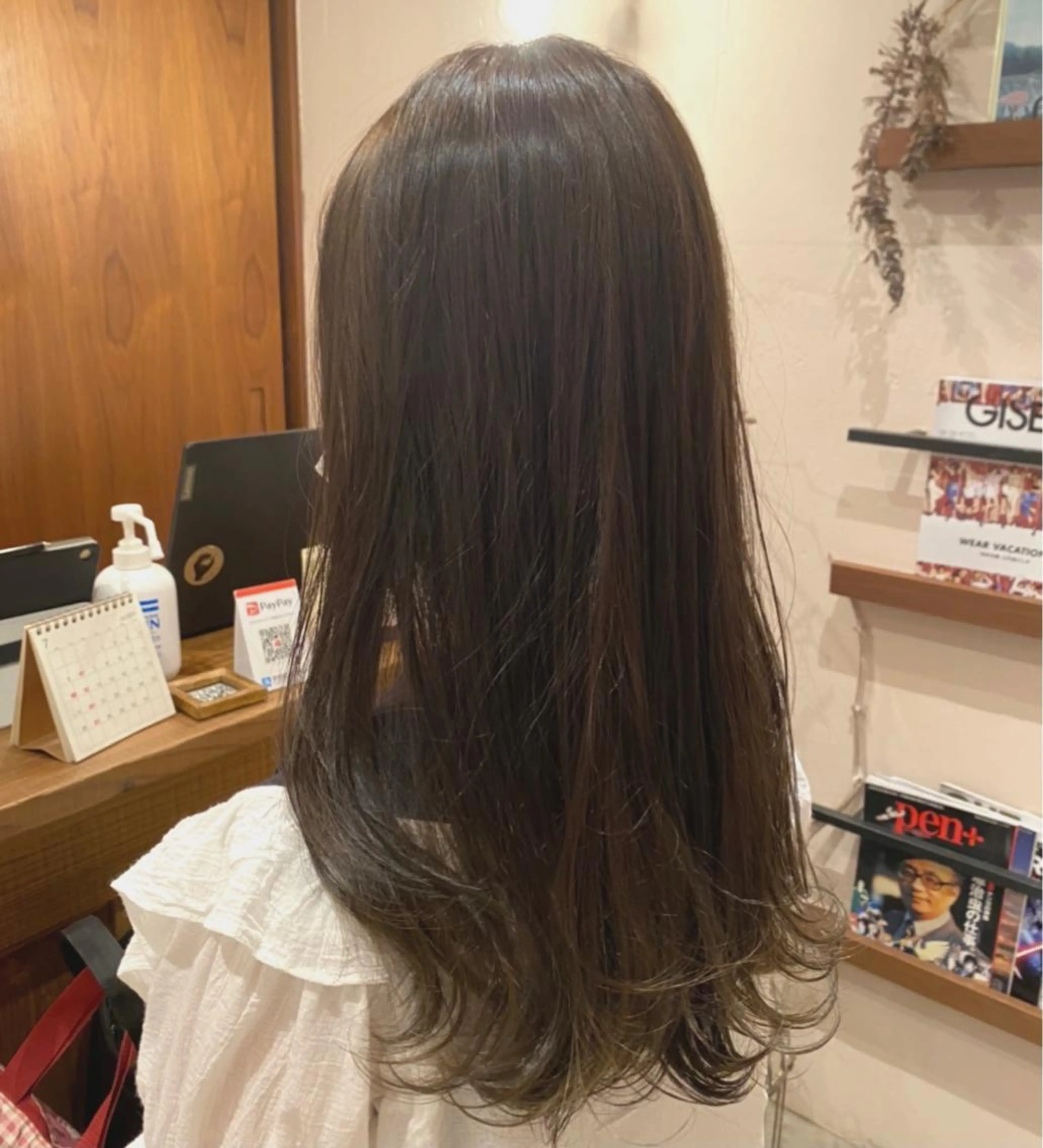 ロング カラー アッシュ グラデーションカラー couleur所属・田中 恭子のヘアスタイル