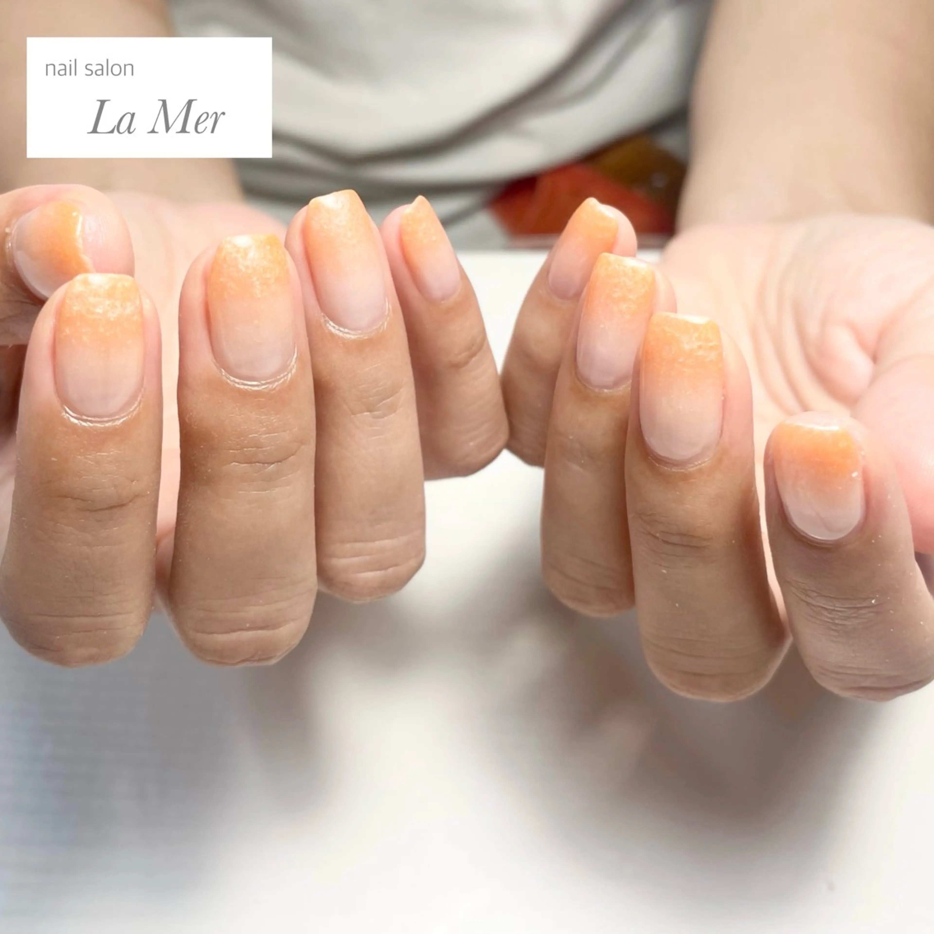 ネイル グラデーション ラメ(グリッター) ラメグラデーション オフィスネイル オレンジ ハンドネイル nailsalon La Merのネイルデザイン