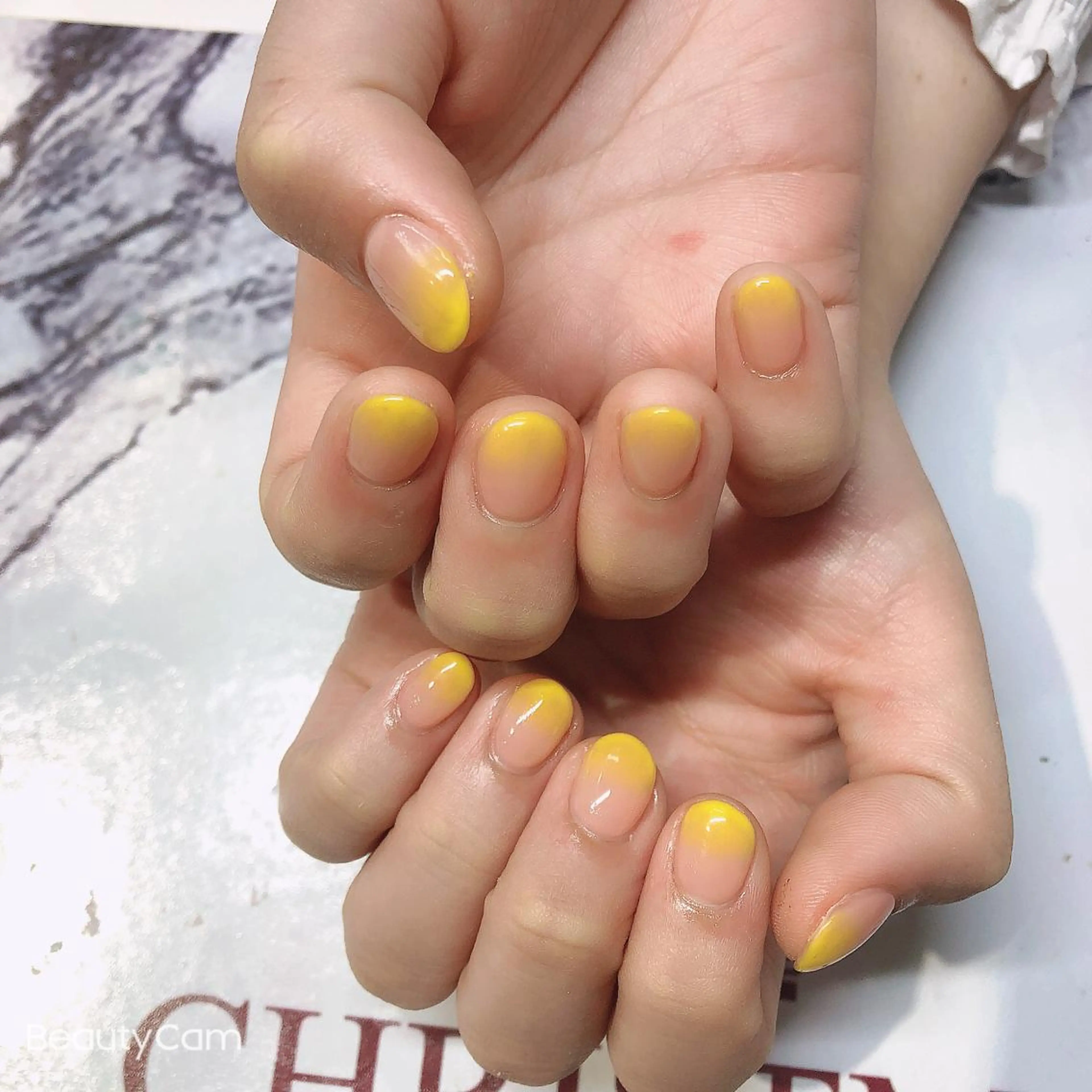 ネイル ハンドネイル Guarendo錦糸町店所属・ガレンドウ 白澤 愛子のネイルデザイン