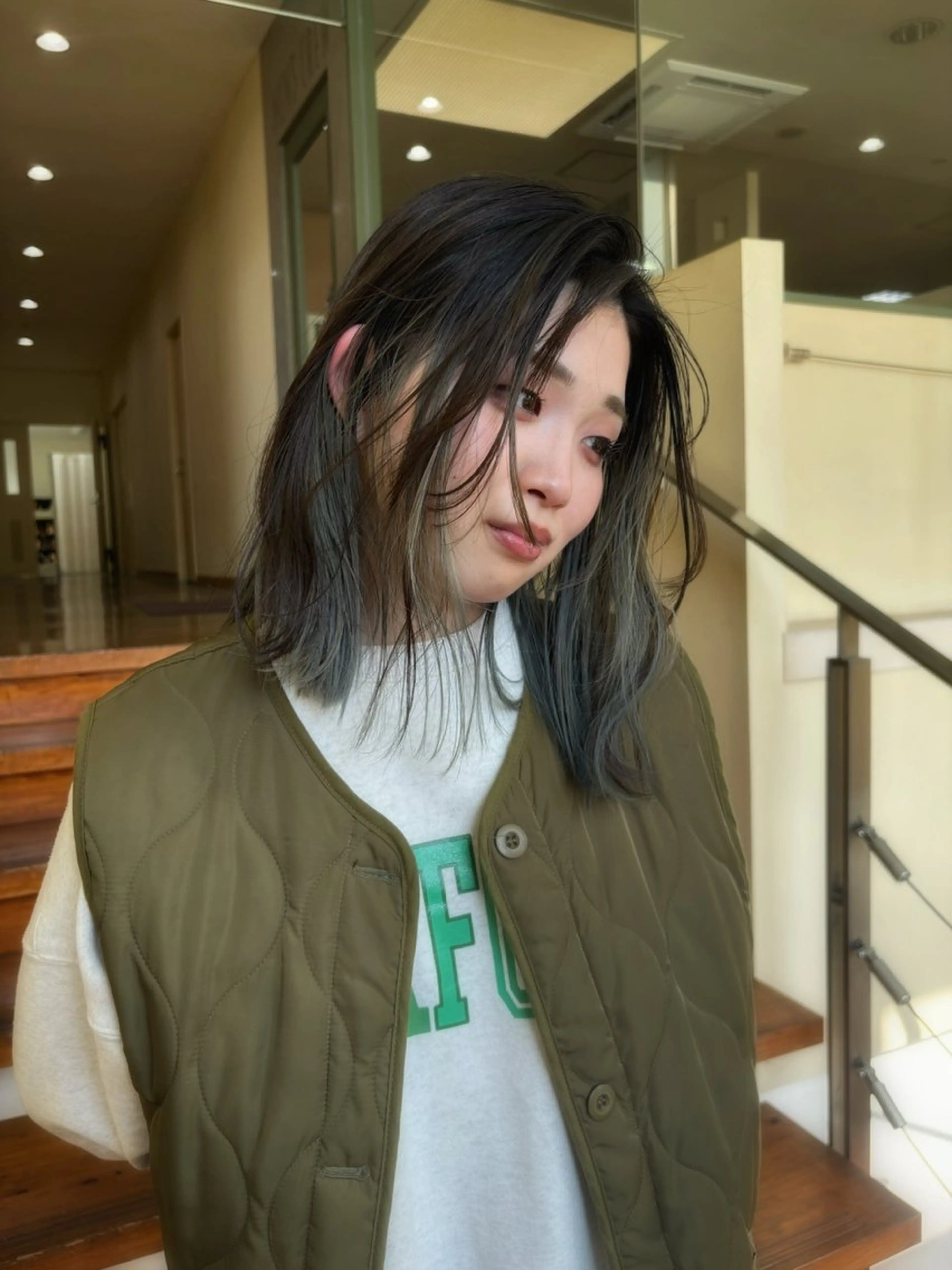 似合わせカット＋インナーカラー（ブリーチ込み）＋髪質改善トリートメントの写真