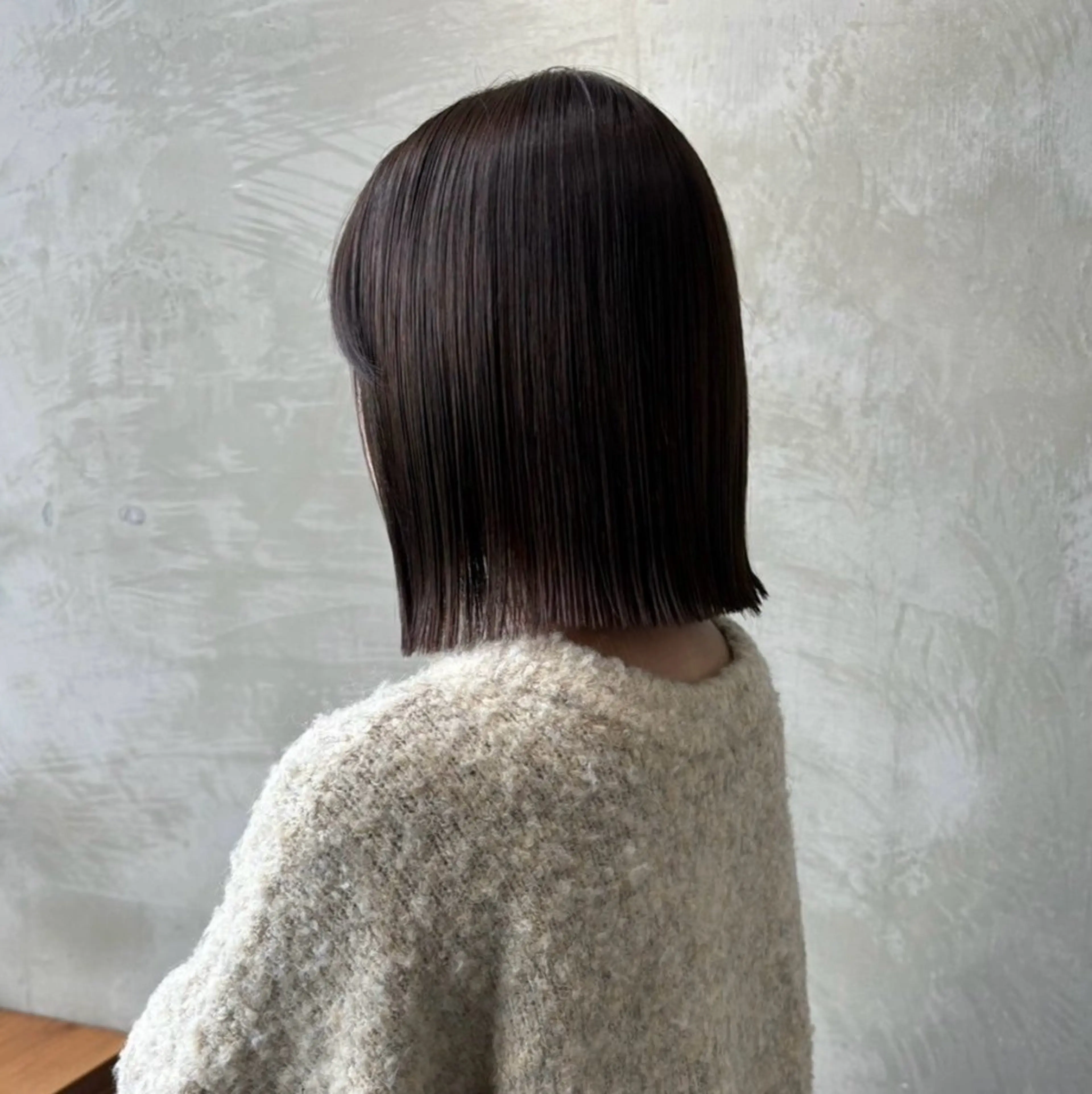 ショート カラー 切りっぱなしボブ グレージュ オリーブグレージュ オリーブグレー ボブ 渋谷/レイヤーボブ・ 韓国ボブ特化/楓のヘアスタイル