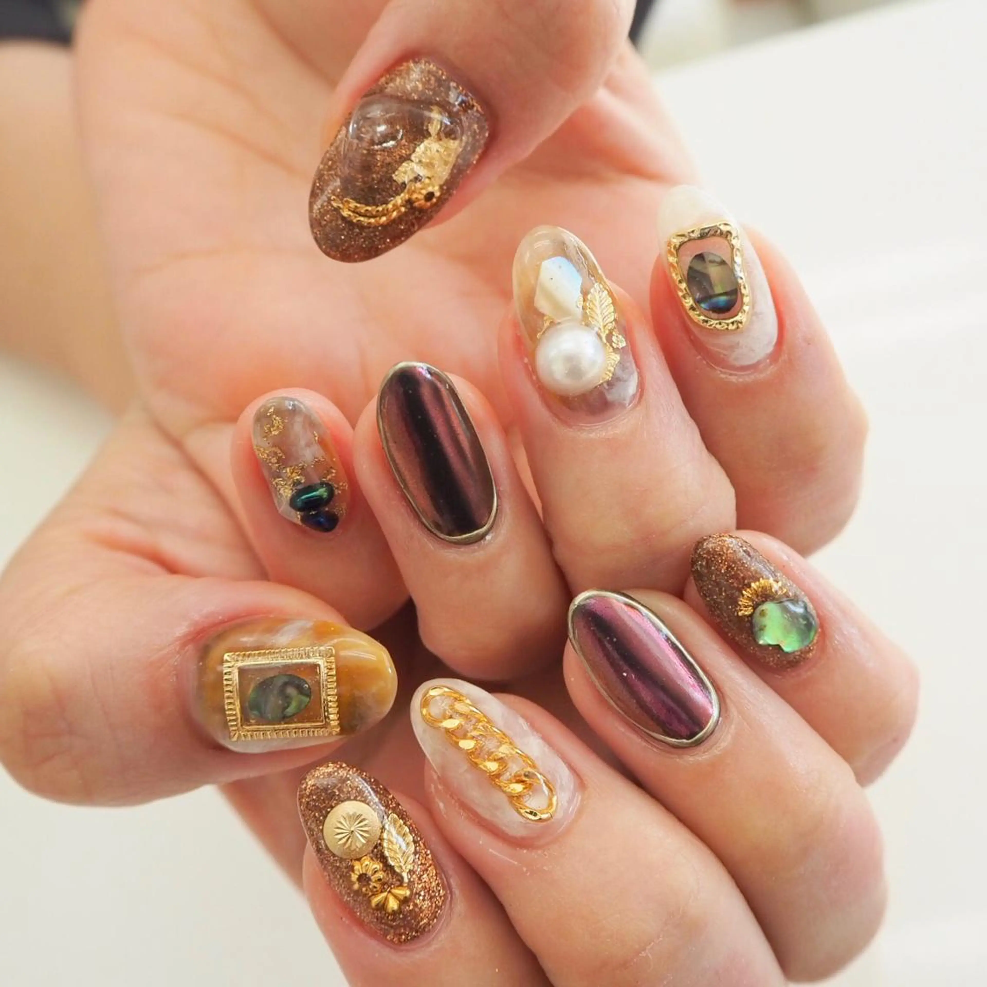 マツエク・マツパ ハンドネイル Hisaka Mikiのネイルデザイン