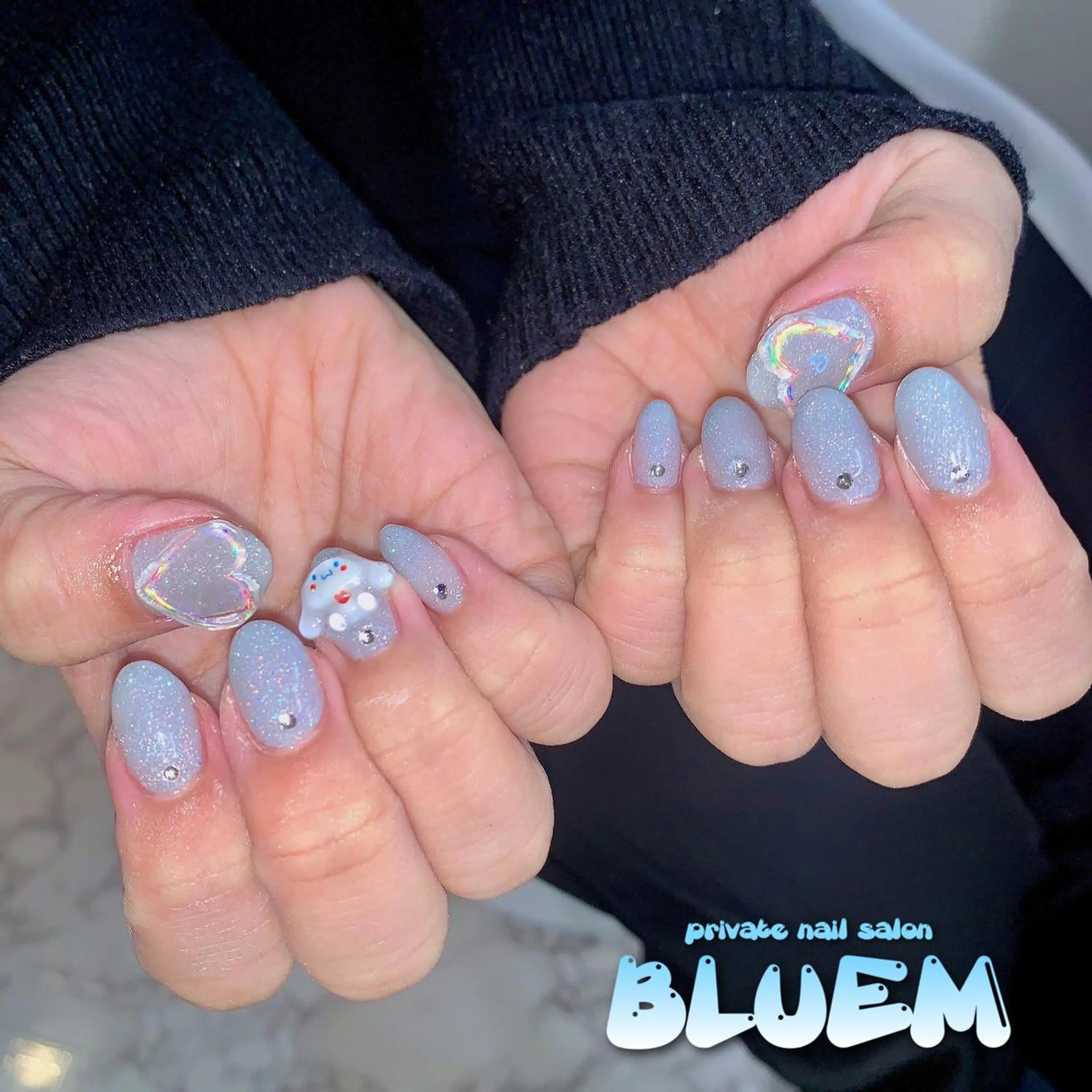 ネイル BLUEM なな🐶のネイルデザイン