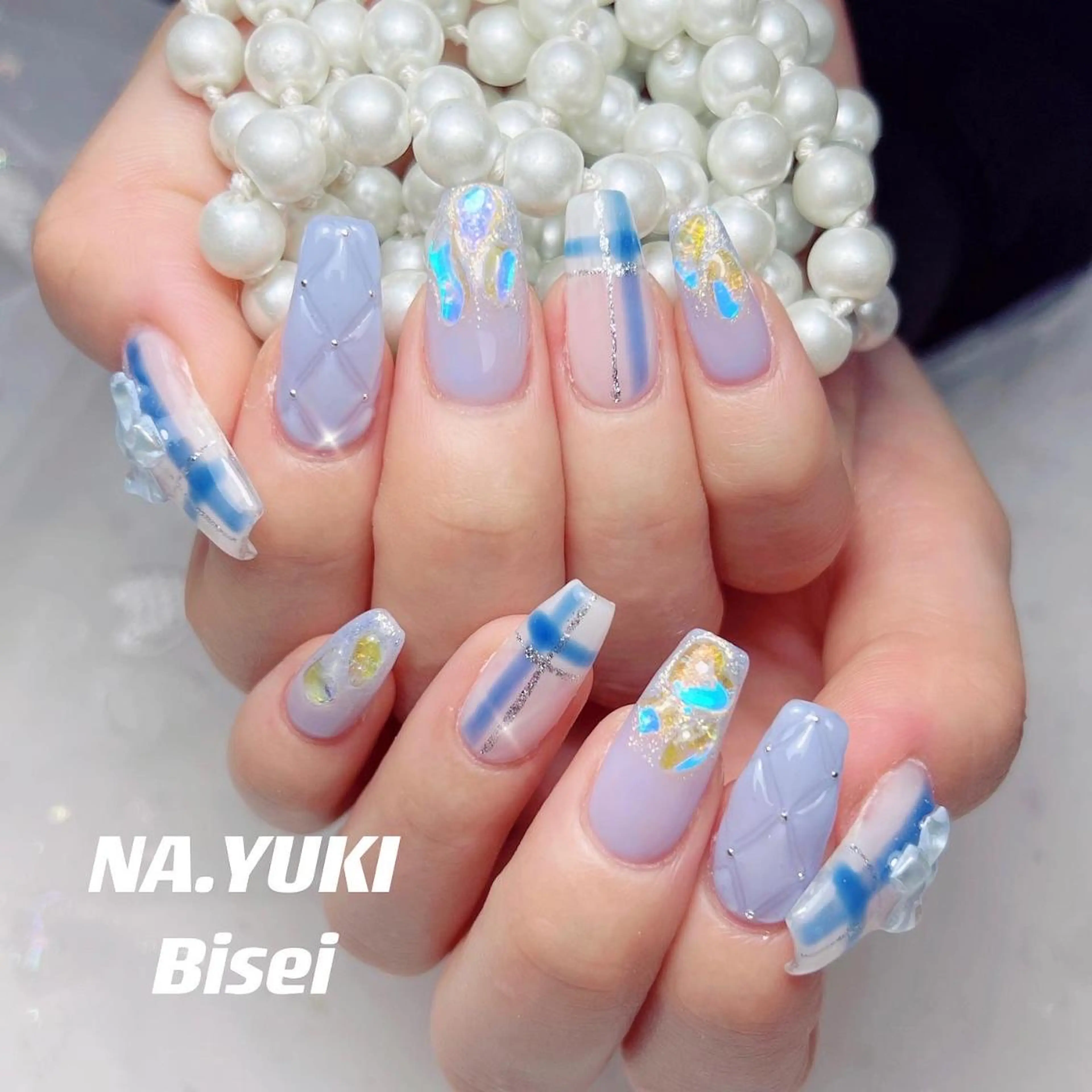 ネイル ハンドネイル 🦋 Queenieのネイルデザイン