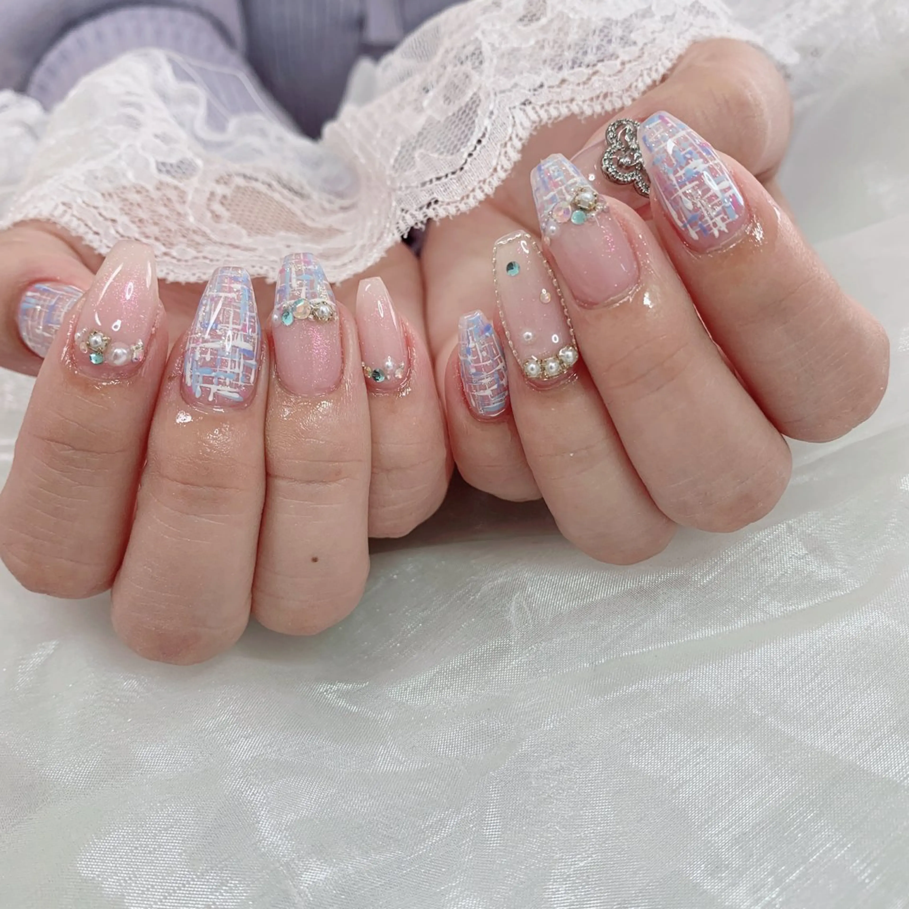 ネイル ハンドネイル La neige* yuki 🥯🍑のネイルデザイン