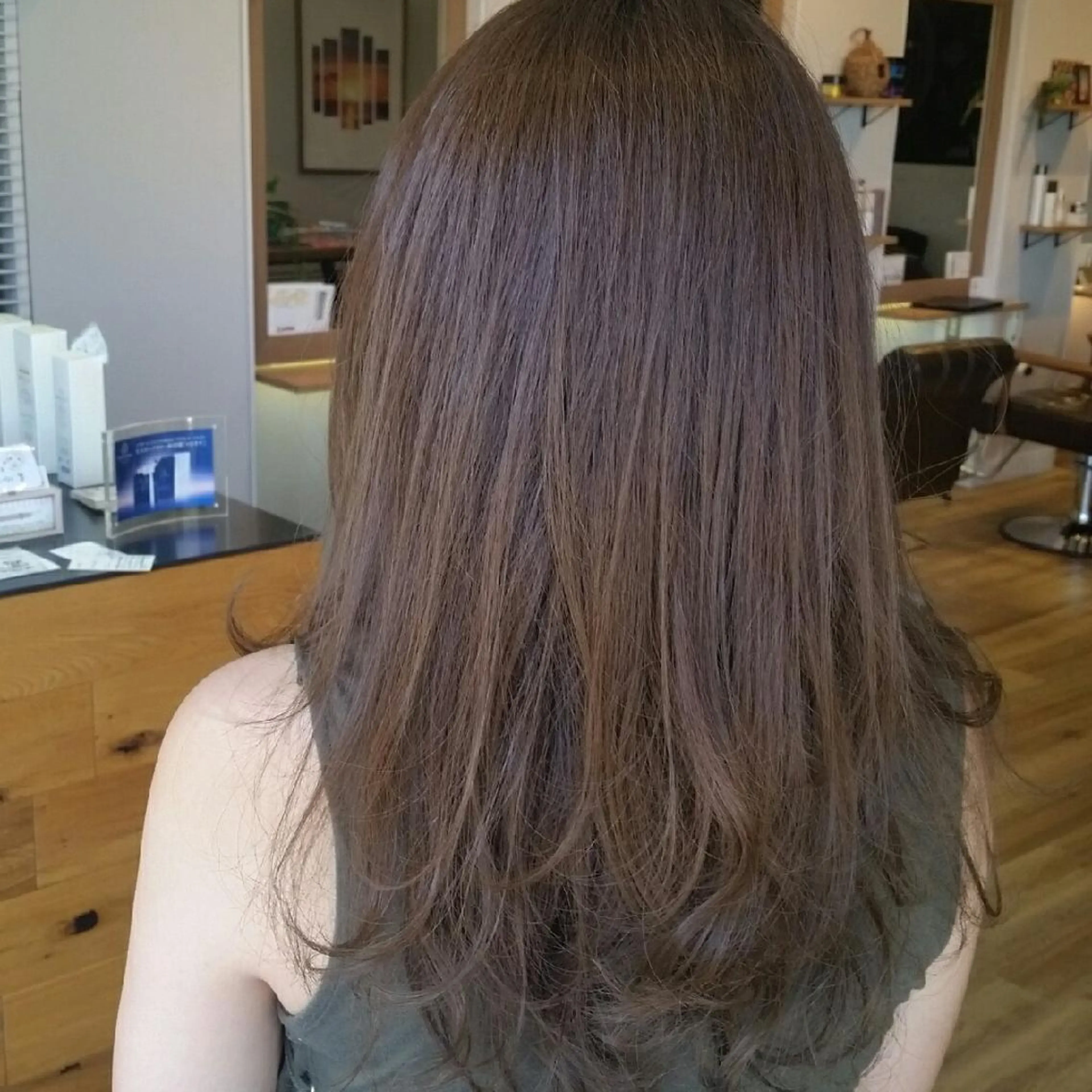 セミロング 堀 望美のヘアスタイル