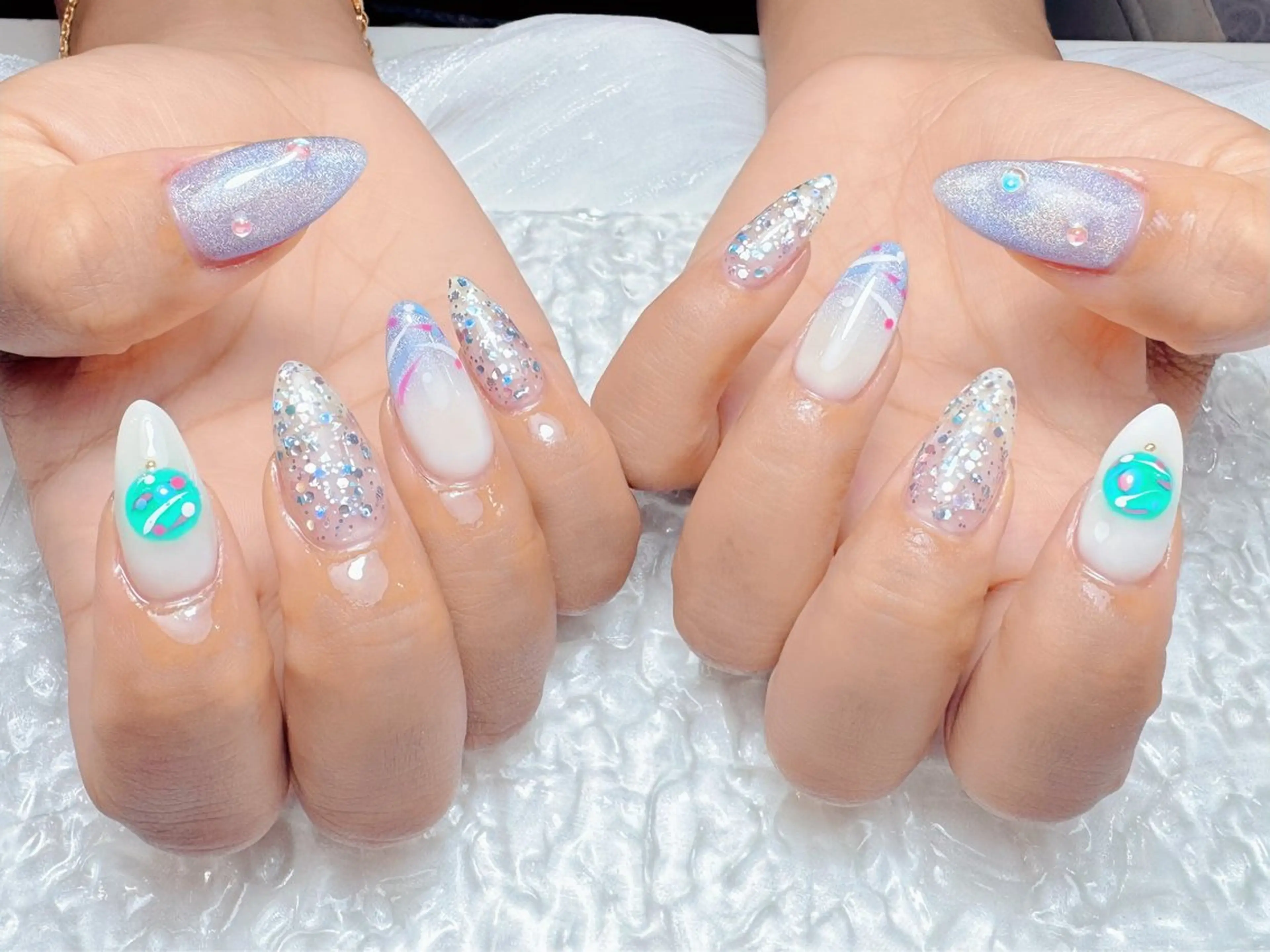 ネイル ハンドネイル マジックミラー所属・マジック ミラーのネイルデザイン
