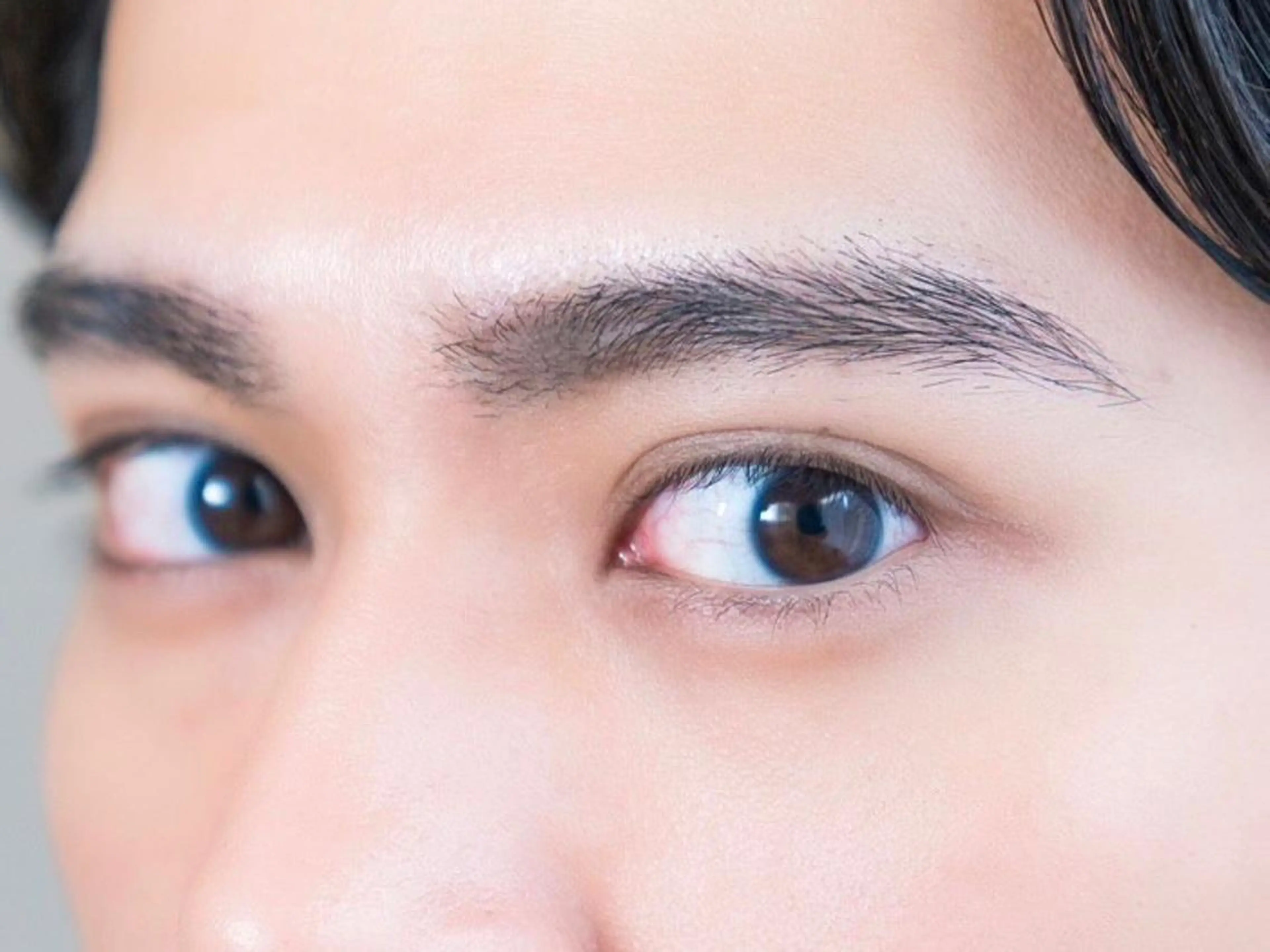 【流行りの眉毛脱毛‼️】メンズ アイブロウワックス🥸の写真