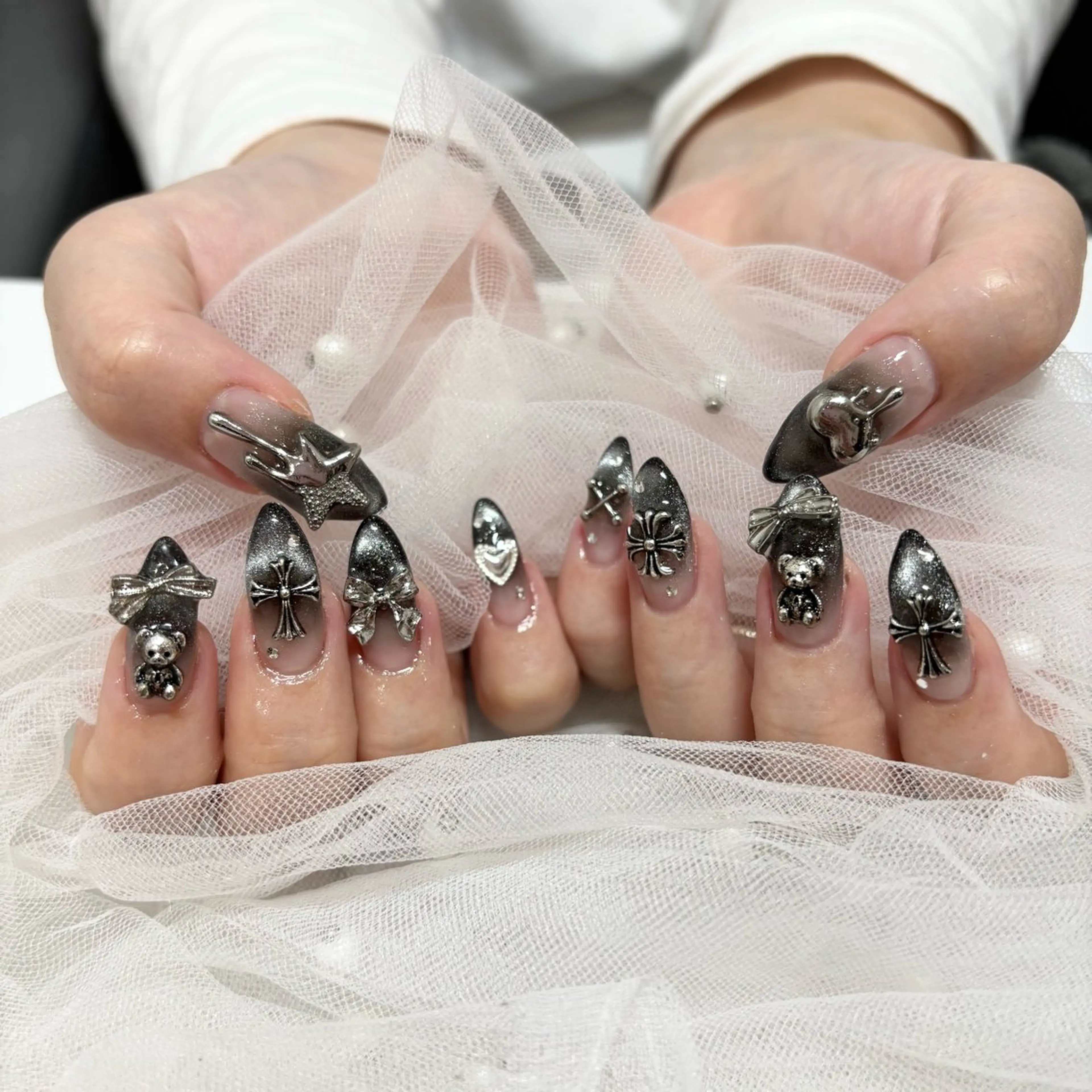 ネイル ＿WHITE+南海難波店所属・_WHITE+ 南海難波店のネイルデザイン