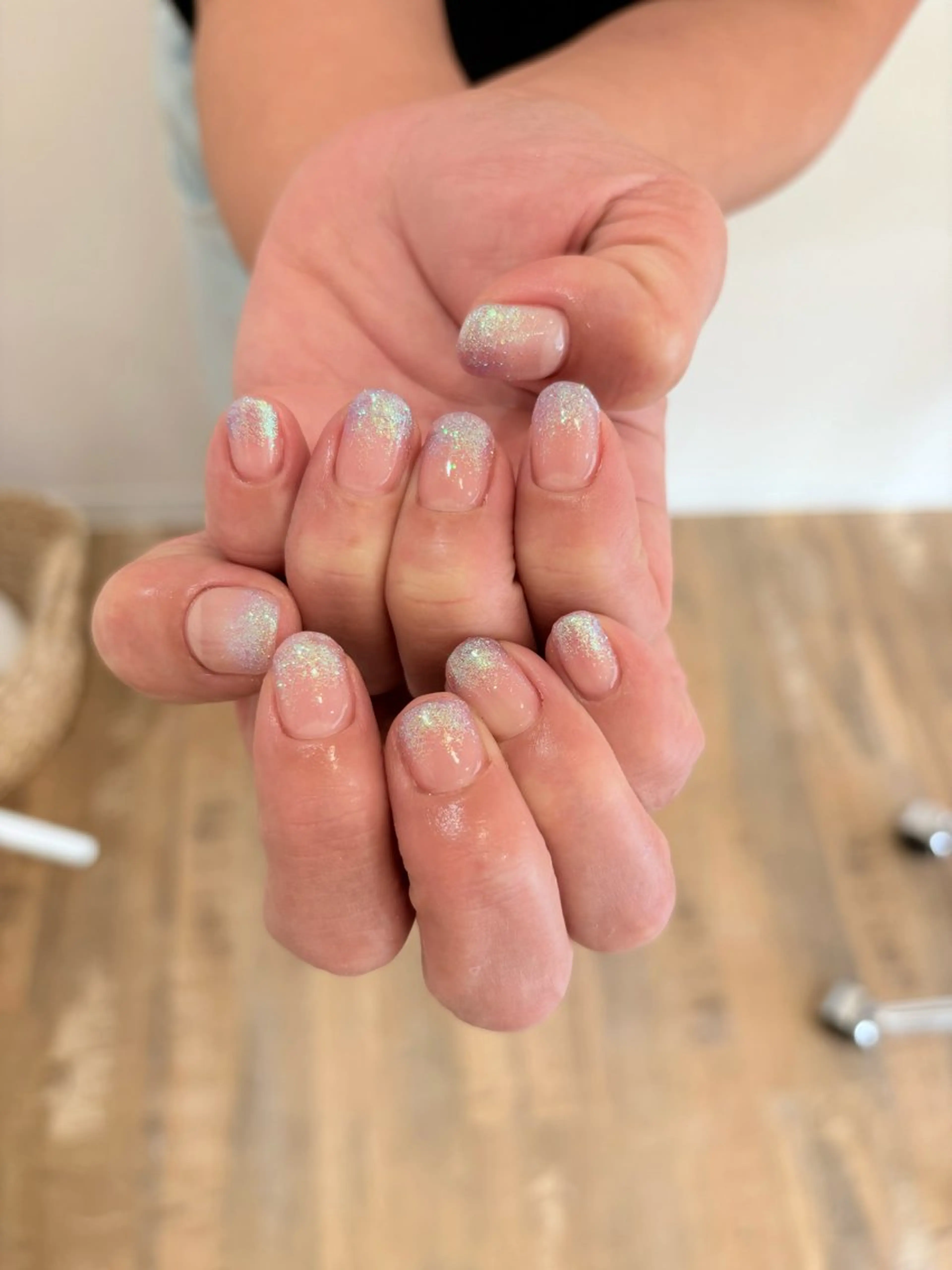 ネイル オーロラネイル グラデーション ラメ(グリッター) ラメグラデーション パープル ハンドネイル Plus Ehiku /Ayakaのネイルデザイン