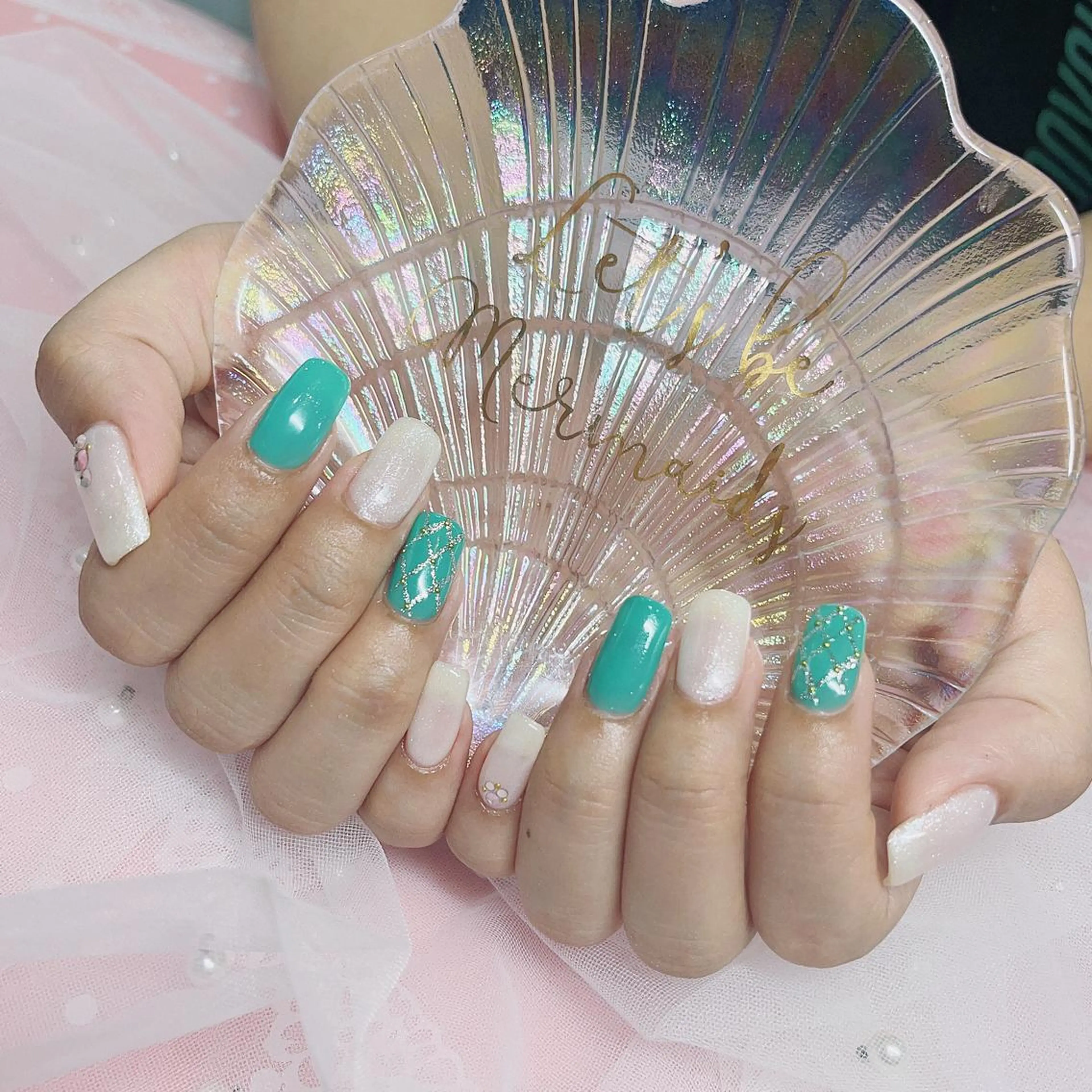 ネイル Fairyフェアリーネイルサロン所属・Nail Hibi サロンのネイルデザイン