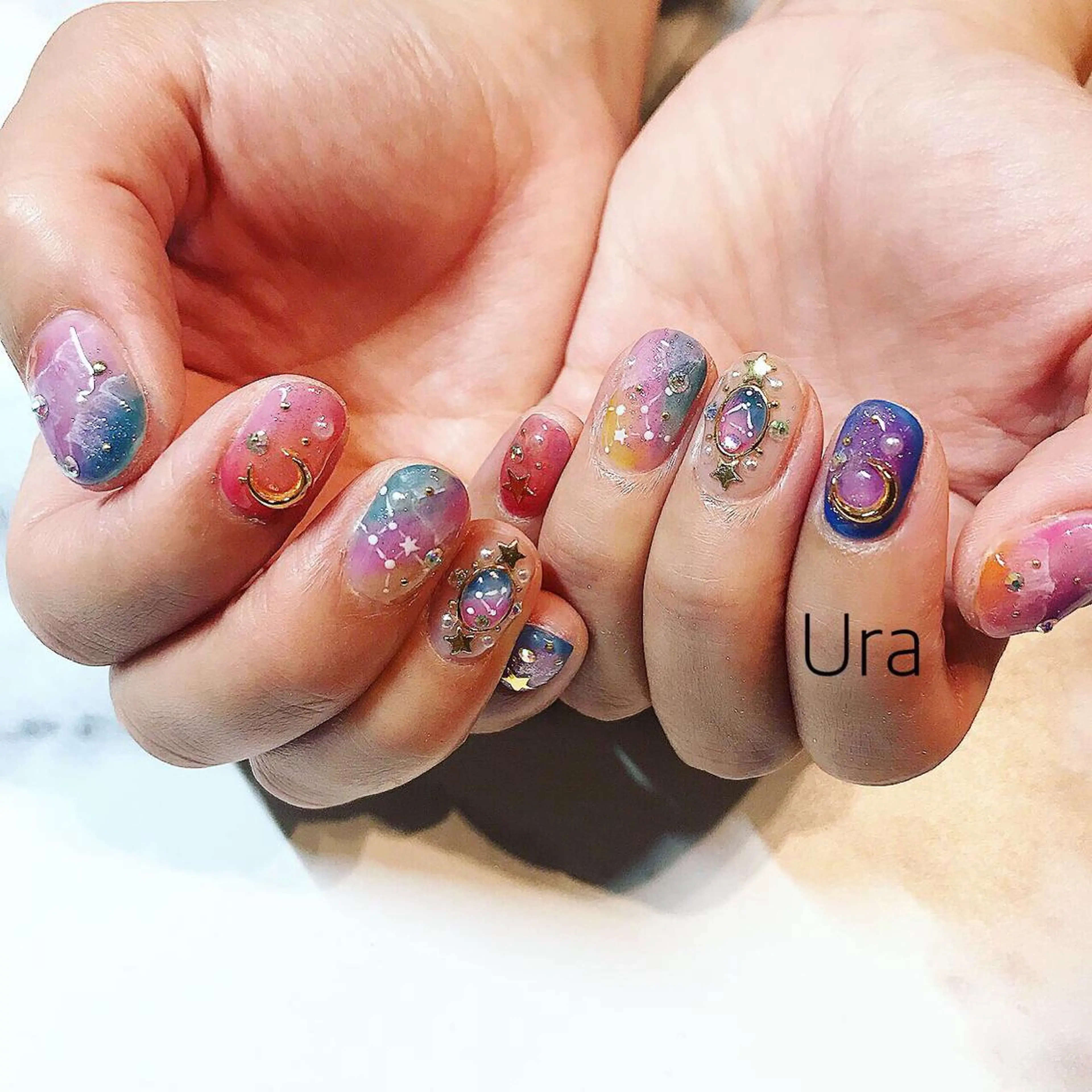 ネイル UrakoNail 《nail》のネイルデザイン