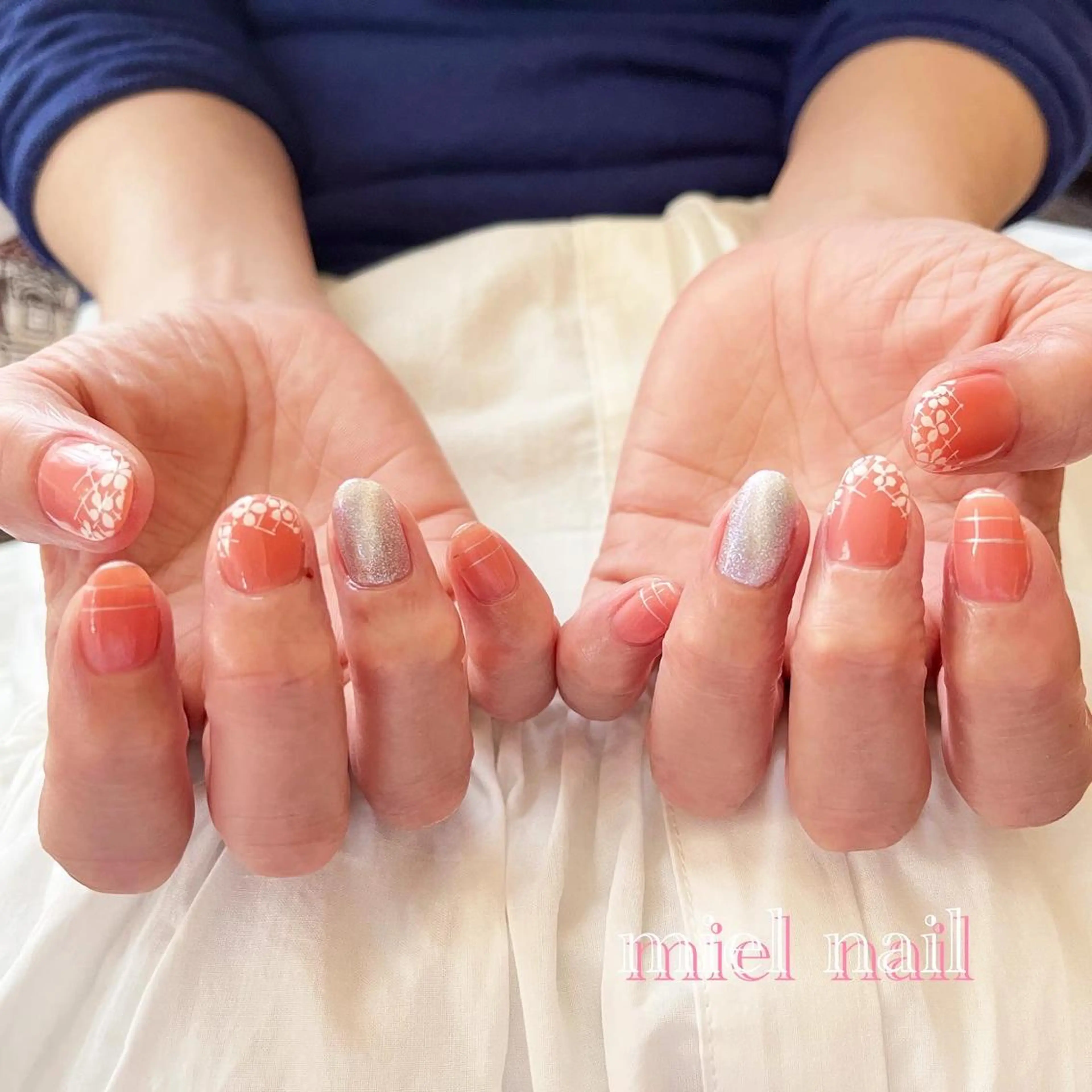 ネイル オレンジ ピンク 春ネイル ハンドネイル miel nailのネイルデザイン